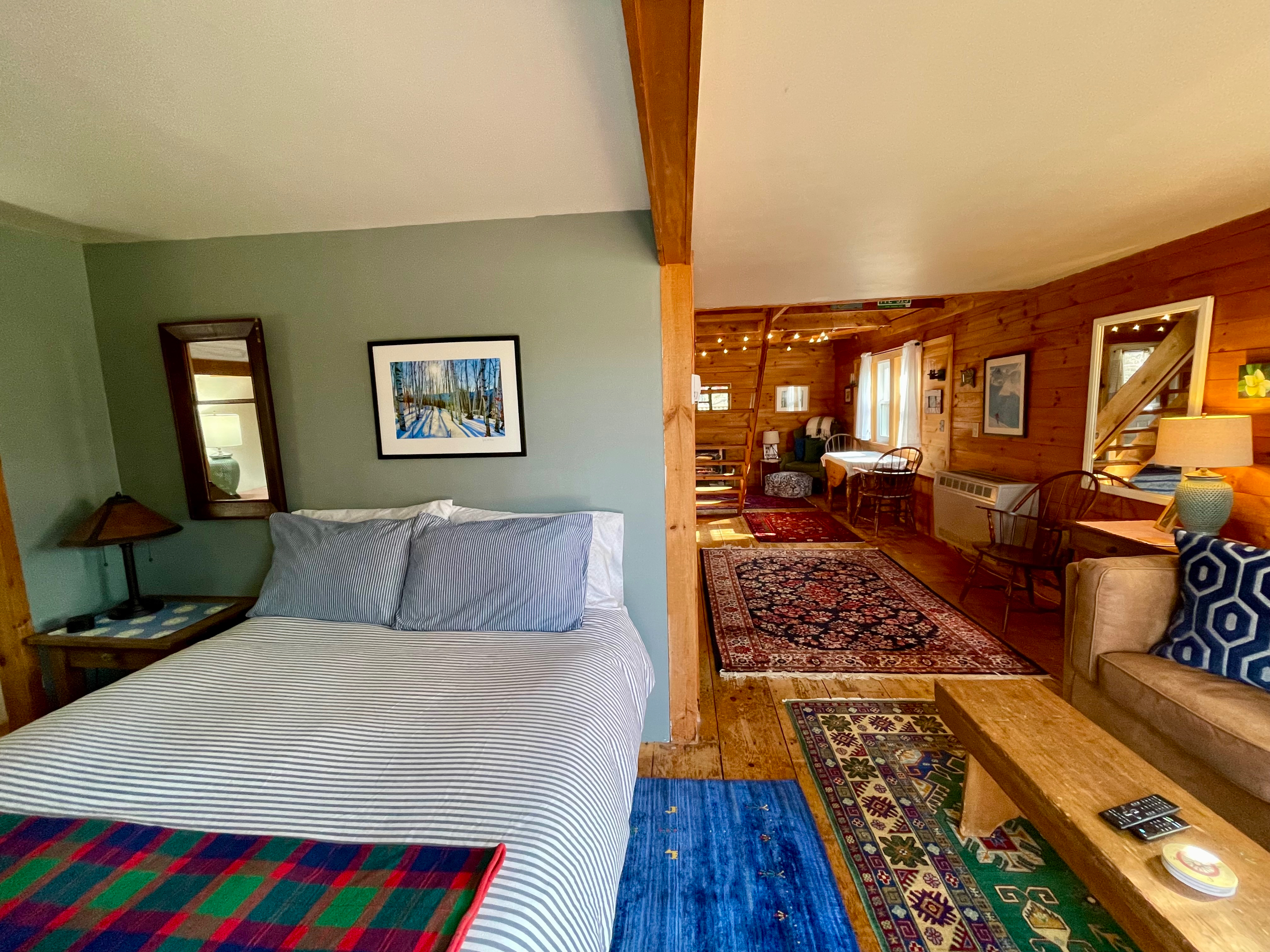 Cozy Mountain View Loft | Private Deck + Workspace - Photo 4