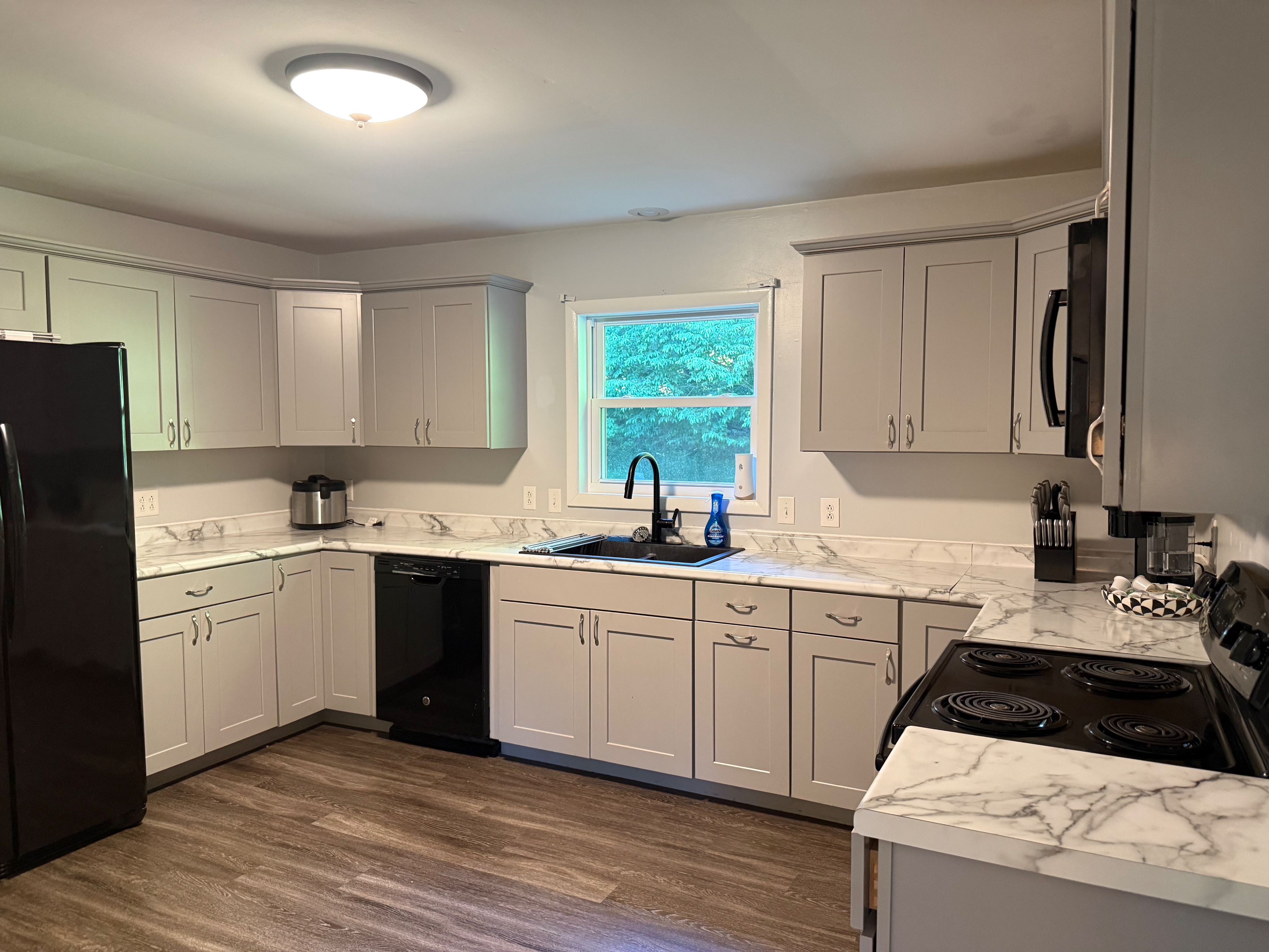 Peaceful 2BR Black River Home | Private River Access + Pet-Friendly - Photo 7