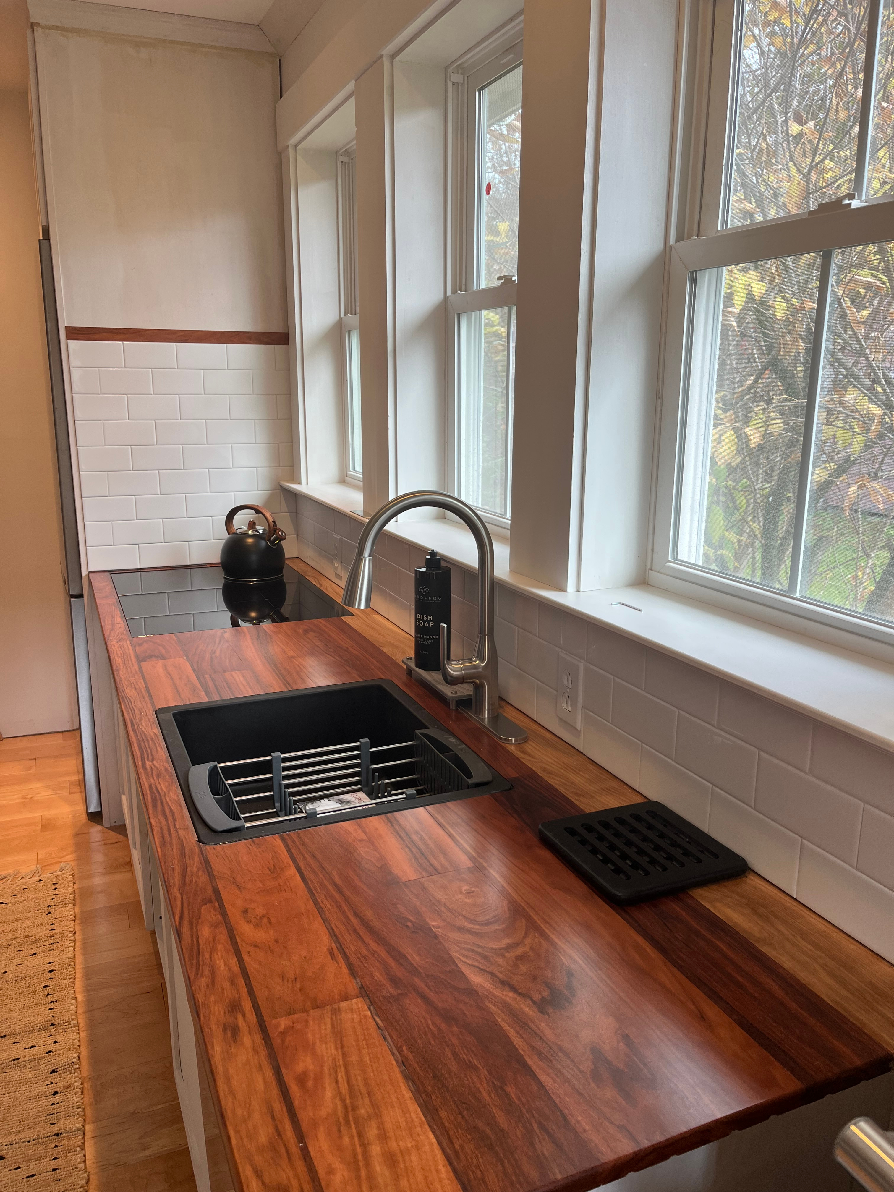 Move-in-Ready 1BR/1BA Apartment Retreat in Convenient Location - Photo 5
