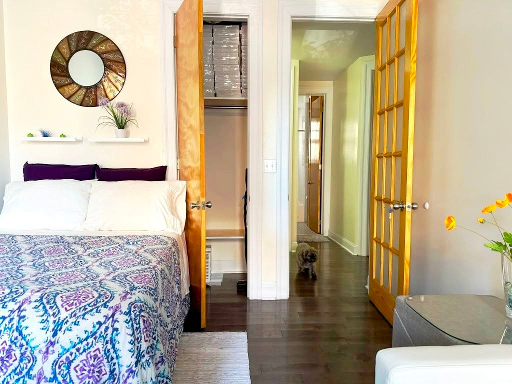 Furnished Private Room in Brooklyn | 5-Min Walk to 2/5 Subway | Ideal for Monthly Stays - Photo 2