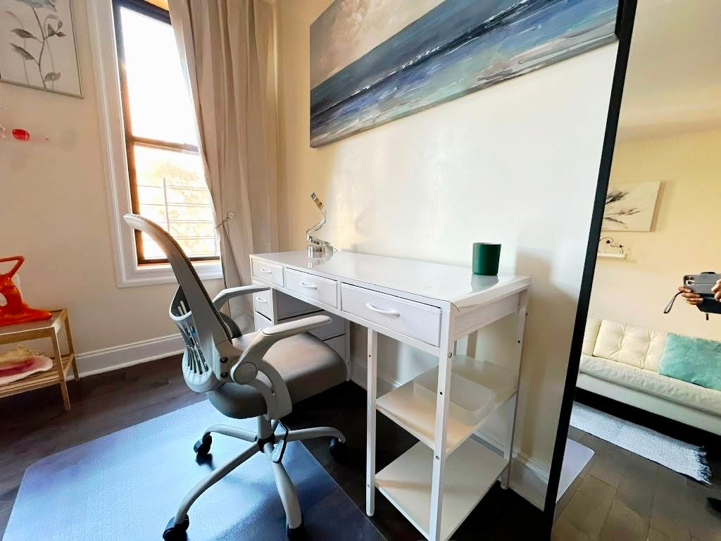 Furnished Private Room in Brooklyn | 5-Min Walk to 2/5 Subway | Ideal for Monthly Stays - Photo 4