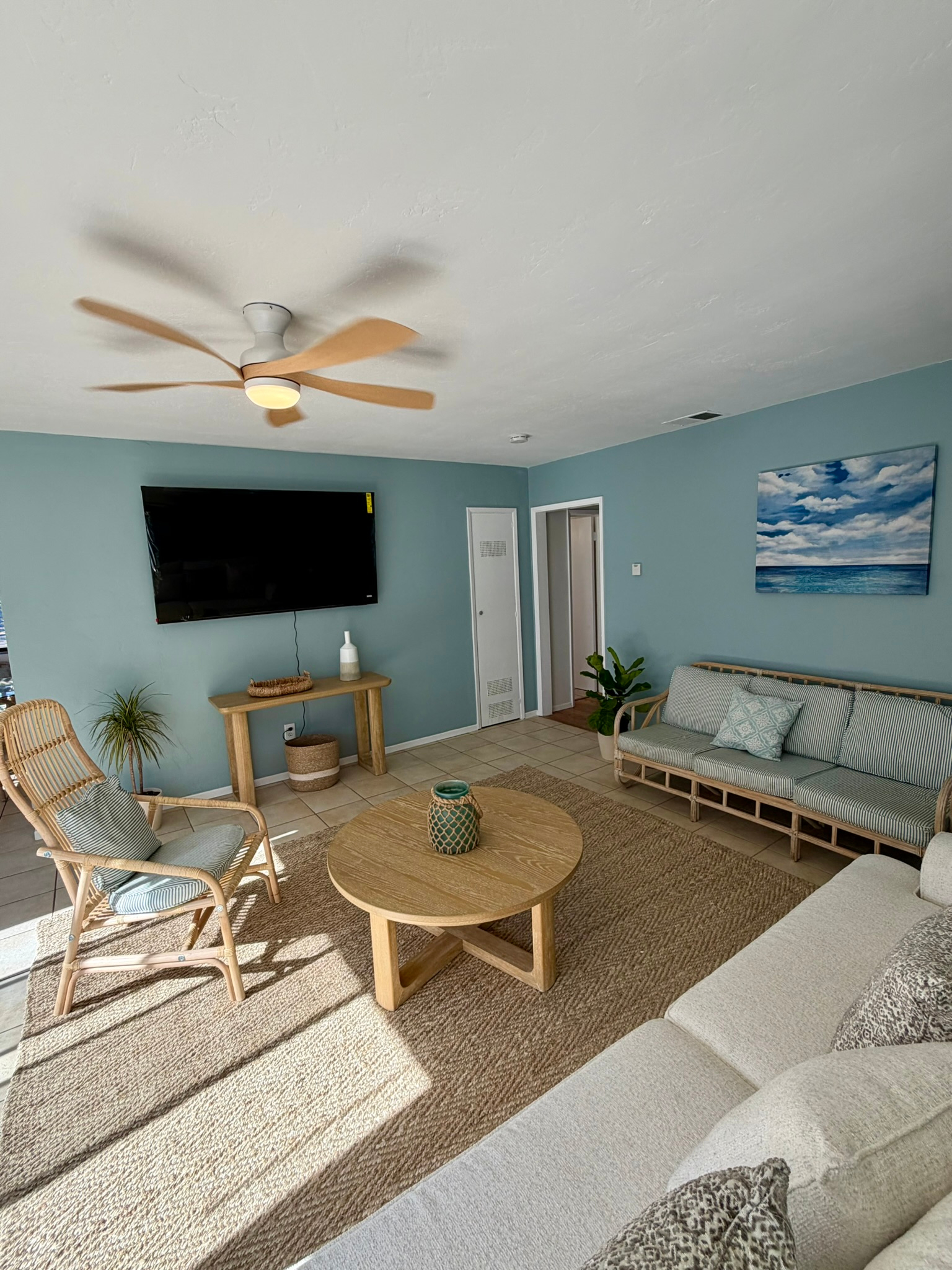 Beautiful Furnished North PB Beach House | Walk to Beach | Parking & Sauna - Photo 2
