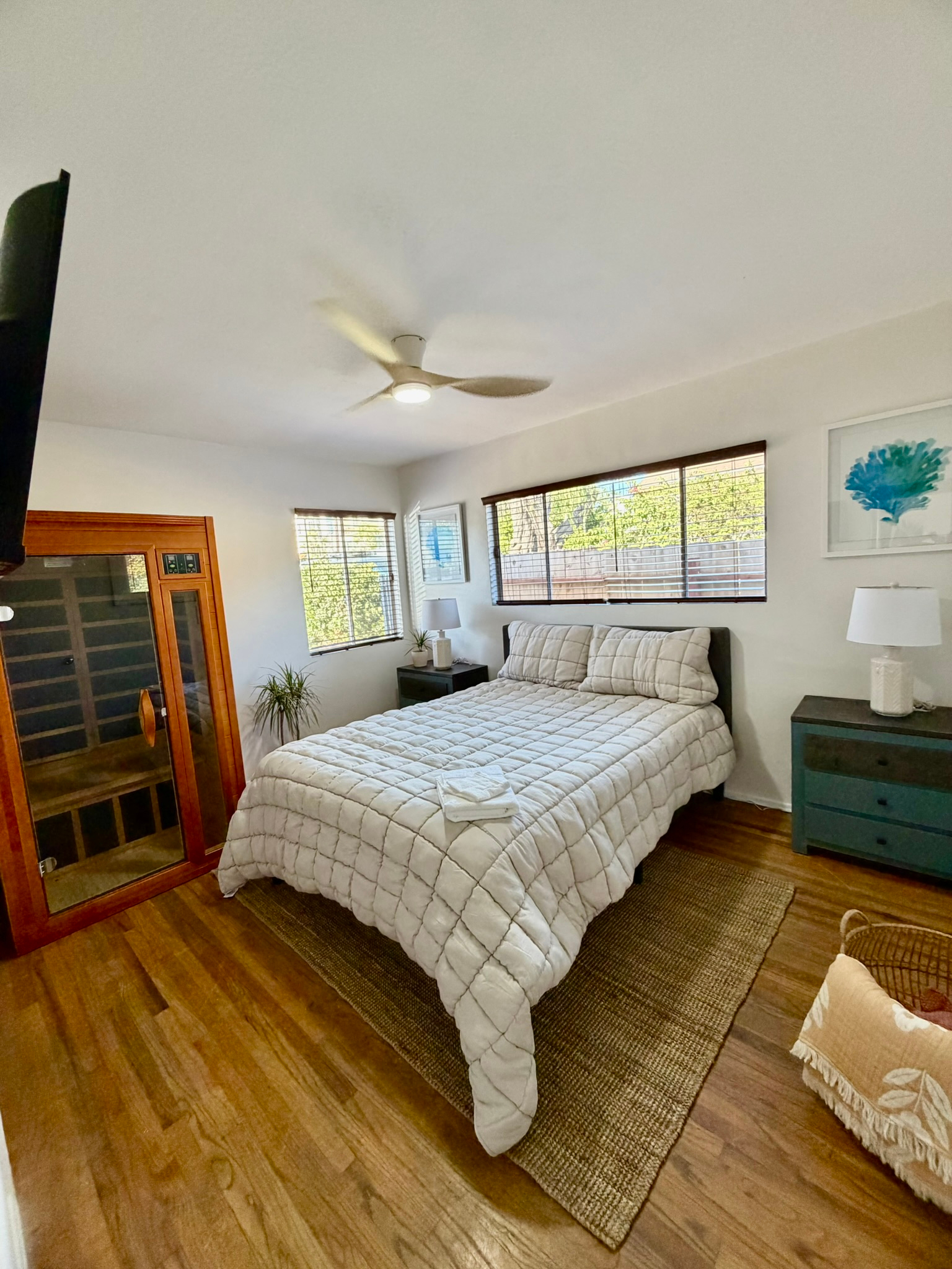 Beautiful Furnished North PB Beach House | Walk to Beach | Parking & Sauna - Photo 6