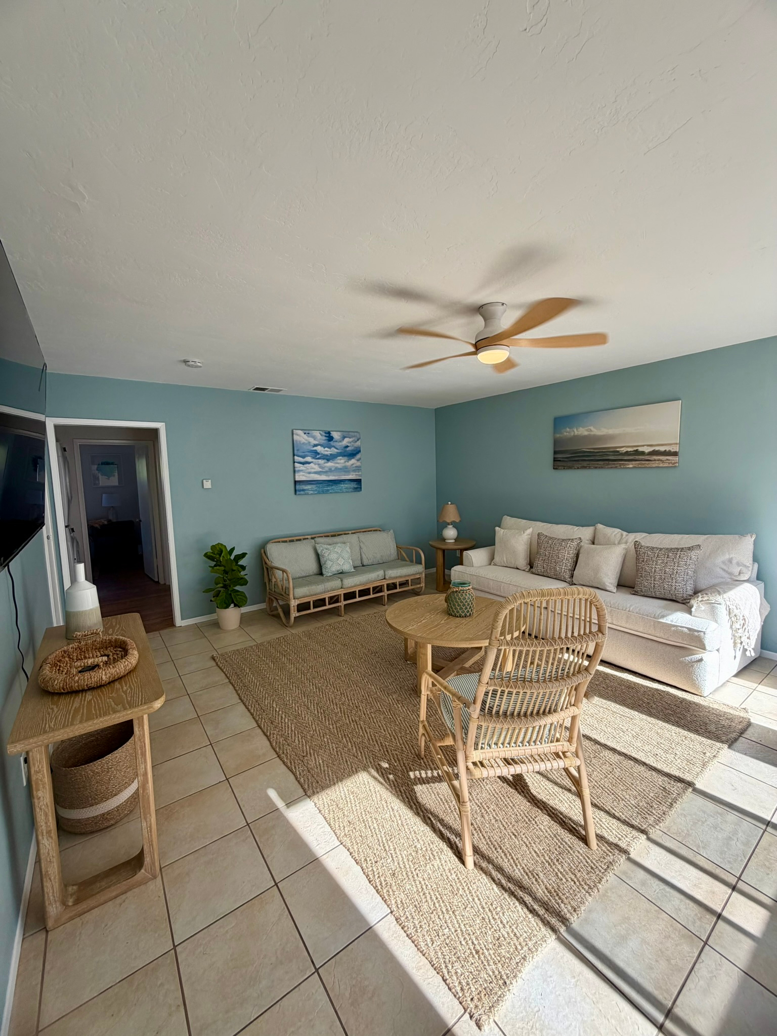 Beautiful Furnished North PB Beach House | Walk to Beach | Parking & Sauna - Photo 1
