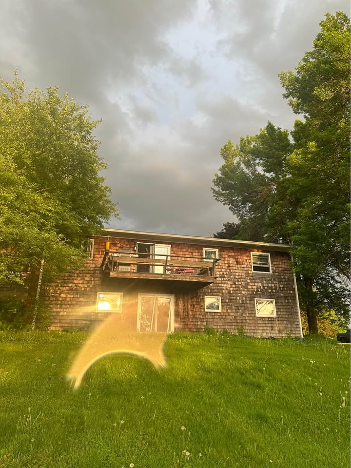 Three Bedroom Home with a View! - Photo 4