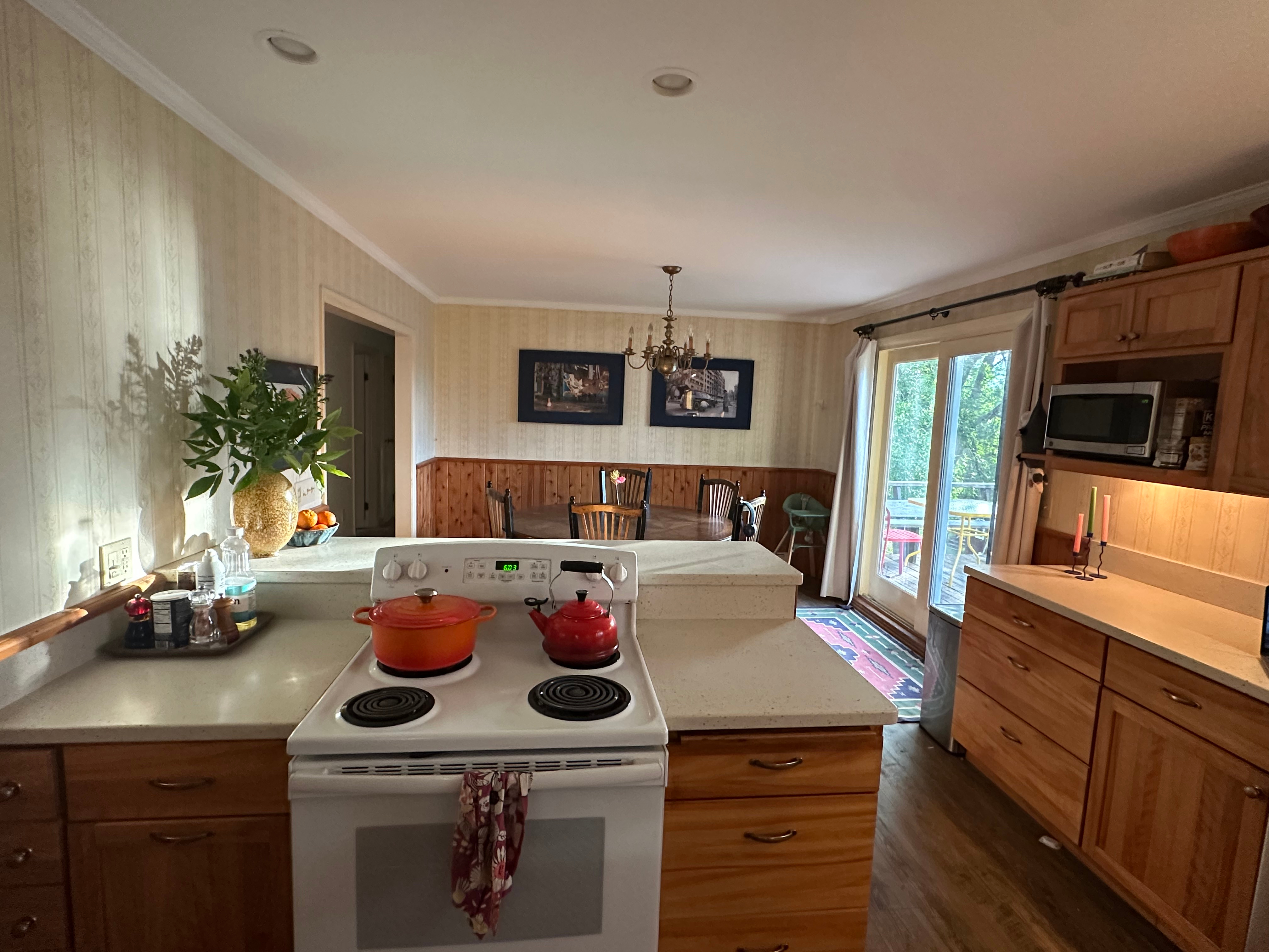 Three Bedroom Home with a View! - Photo 6