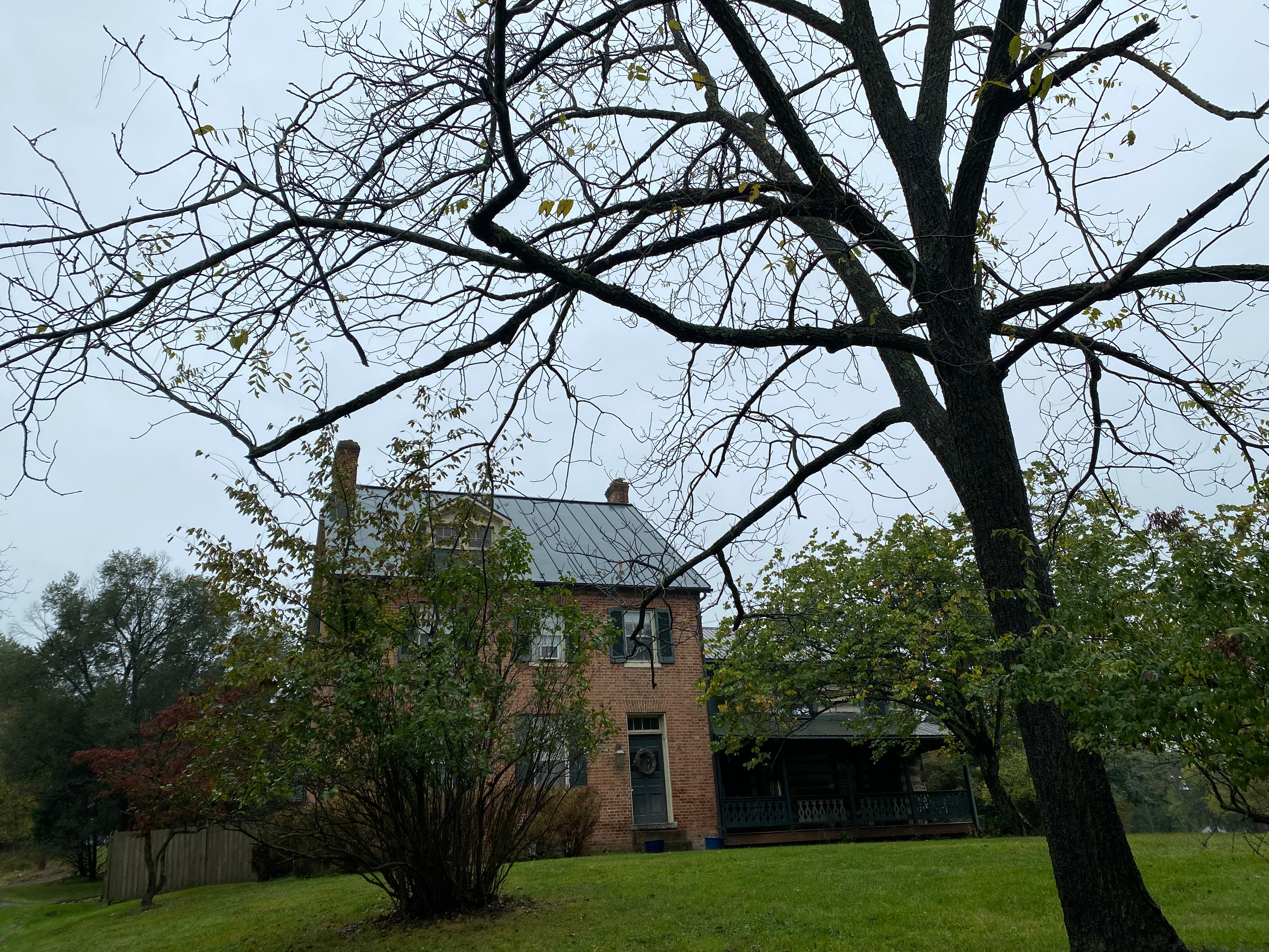 Historic Newcomer Mansion - Photo 1