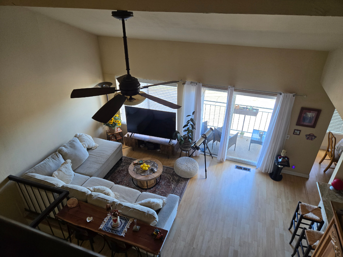Fully Furnished 3BR Condo with Stunning City Views in a Convenient Whittier Location - Photo 3