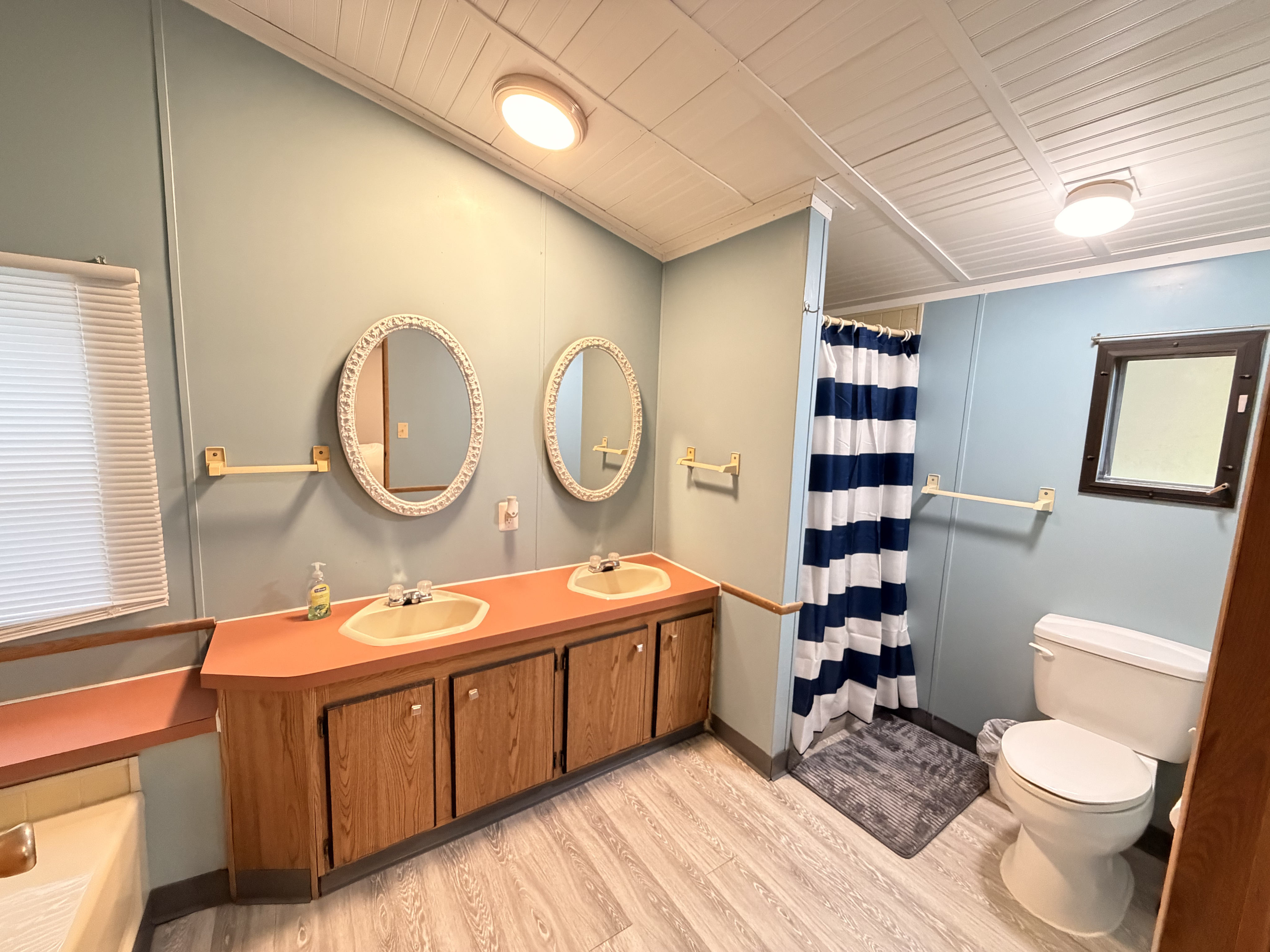 Furnished 3BR/2BA - 9 Min Drive to Micron - Photo 3