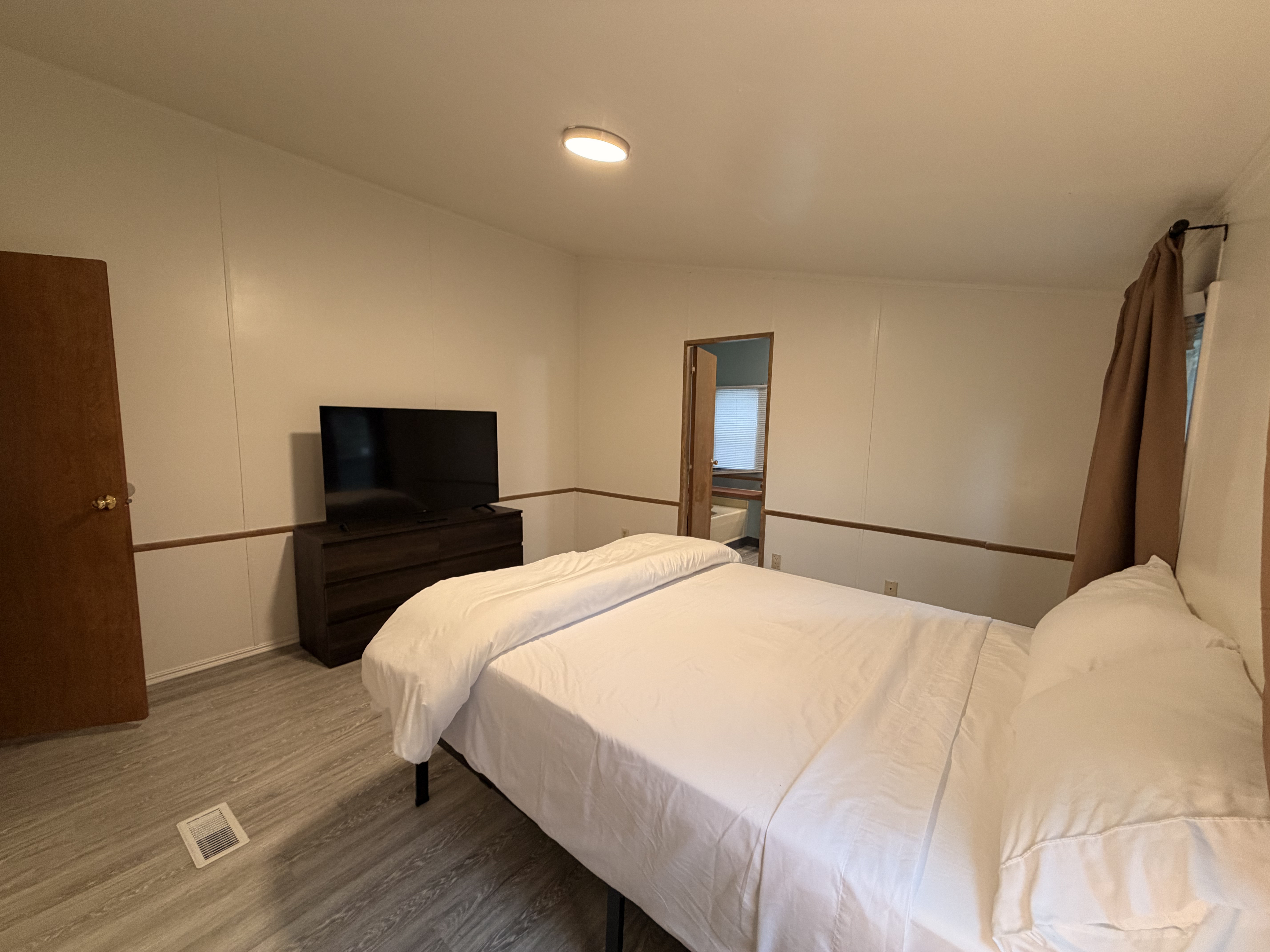 Furnished 3BR/2BA - 9 Min Drive to Micron - Photo 2