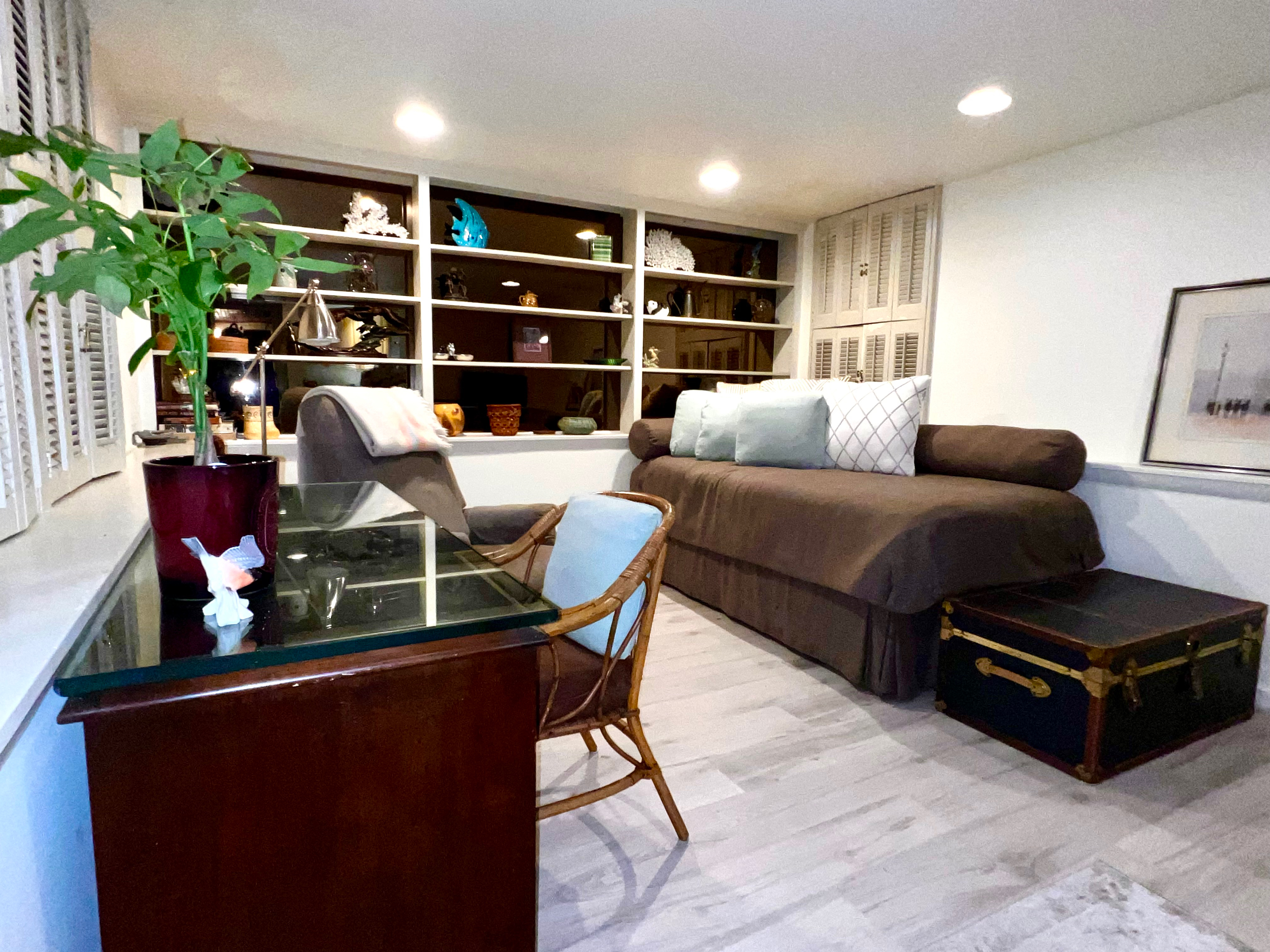 Quiet, Comfortable Studio Apartment - Photo 1