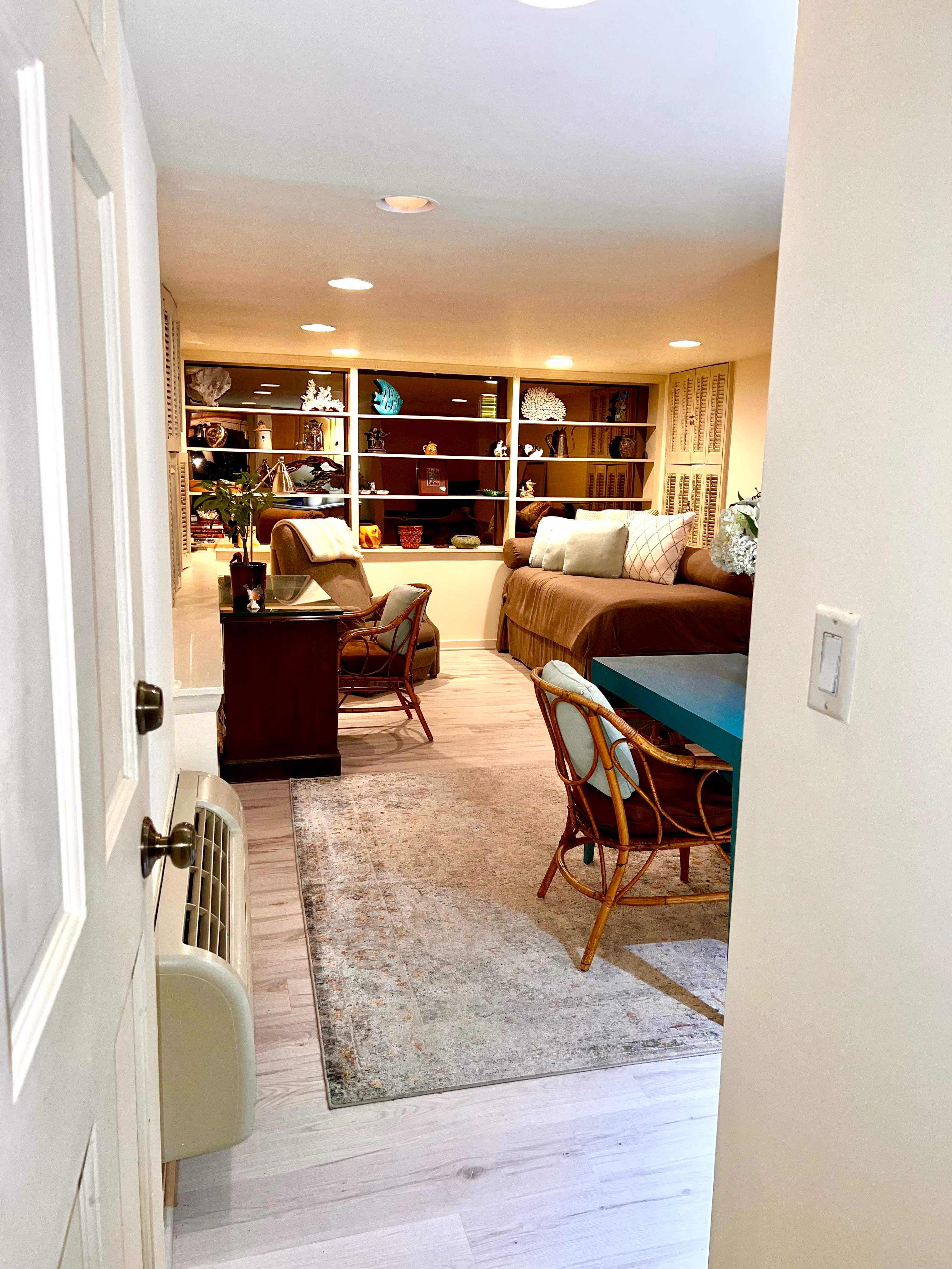 Quiet, Comfortable Studio Apartment - Photo 6