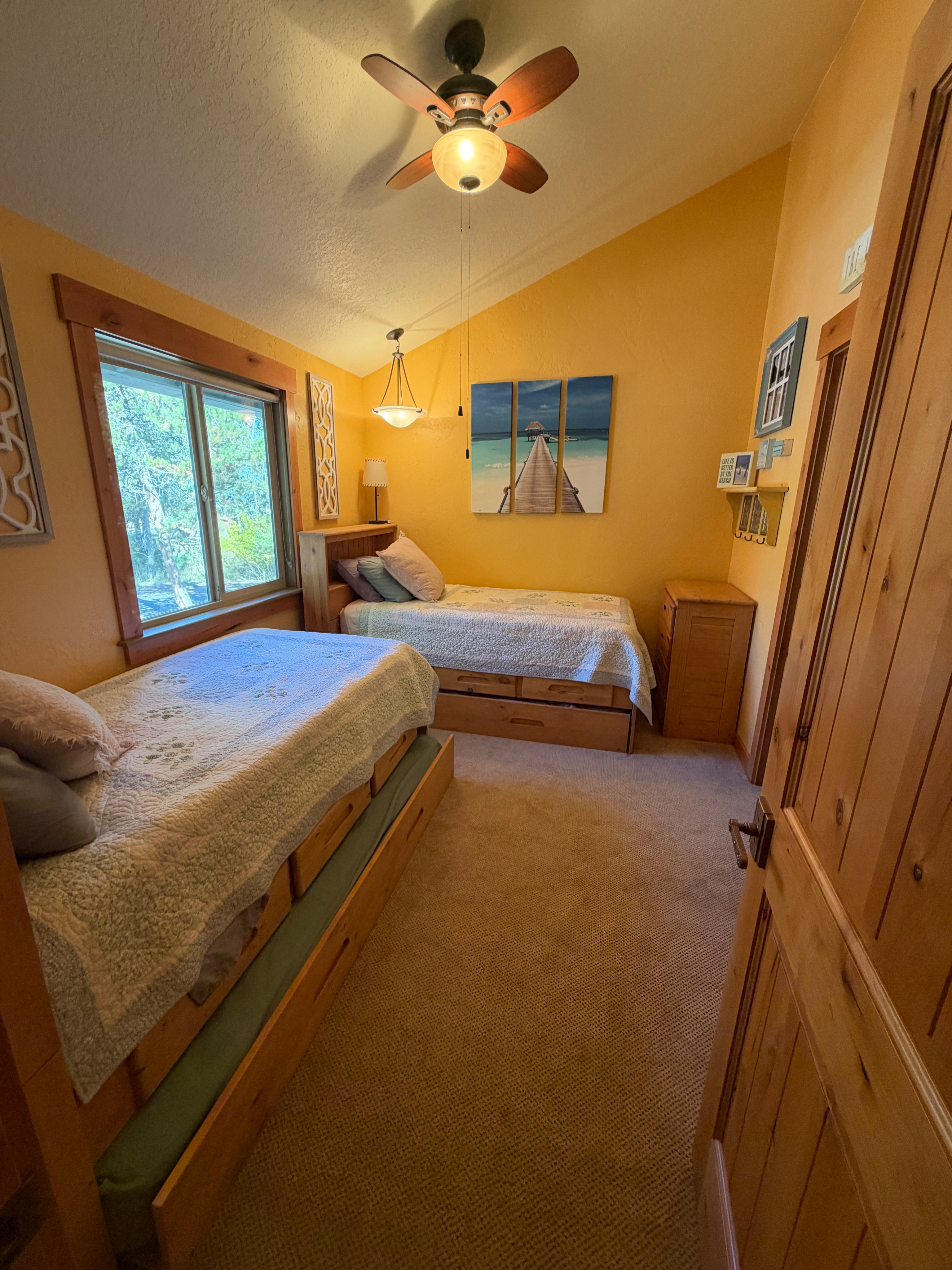 2 BR, 1.5 Bath on Deschutes River in River meadows development - Photo 5