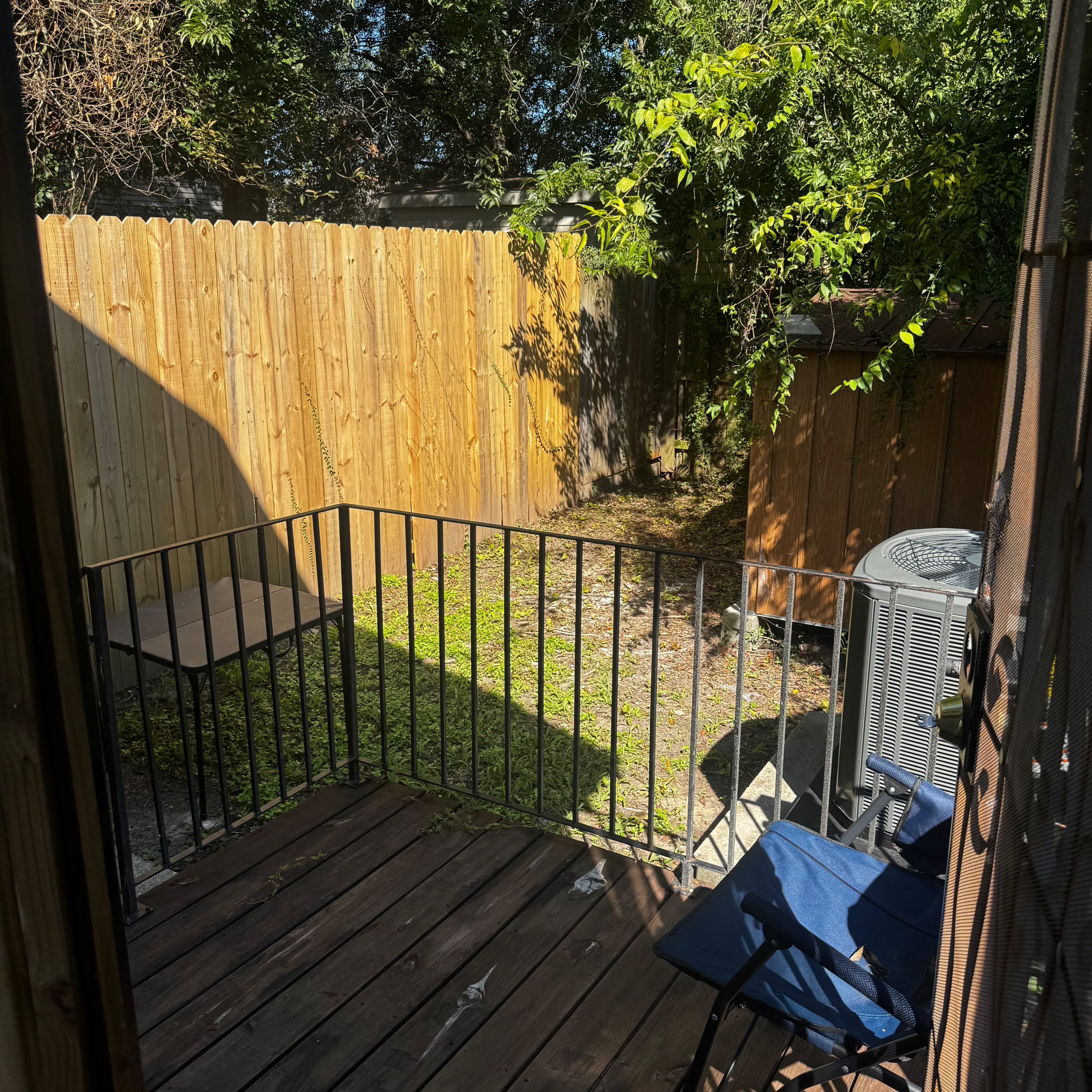 Private Furnished Suite | Separate Entrance & Bath | Westbank Algiers Point Area - Photo 7