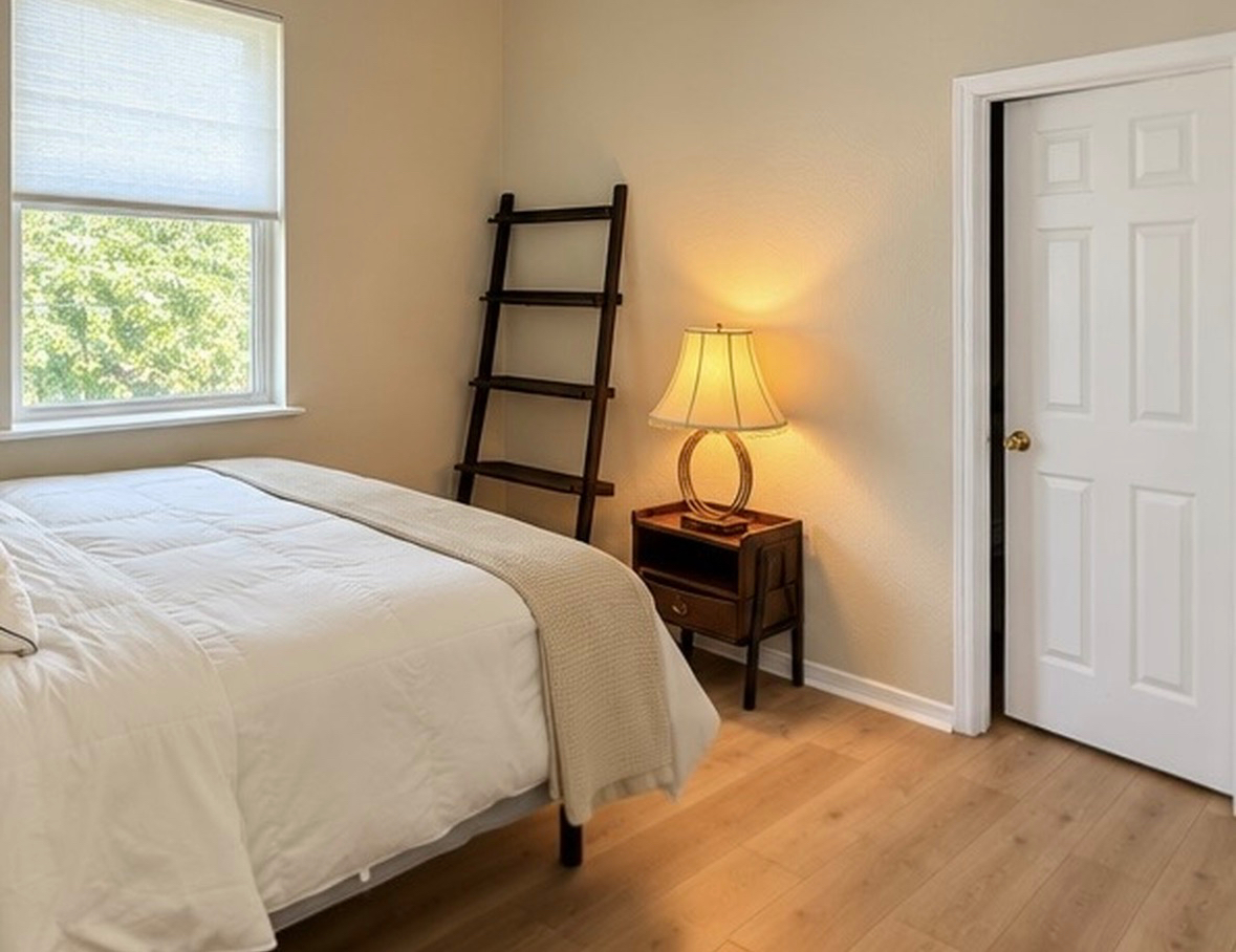 Private Furnished Suite | Separate Entrance & Bath | Westbank Algiers Point Area - Photo 10
