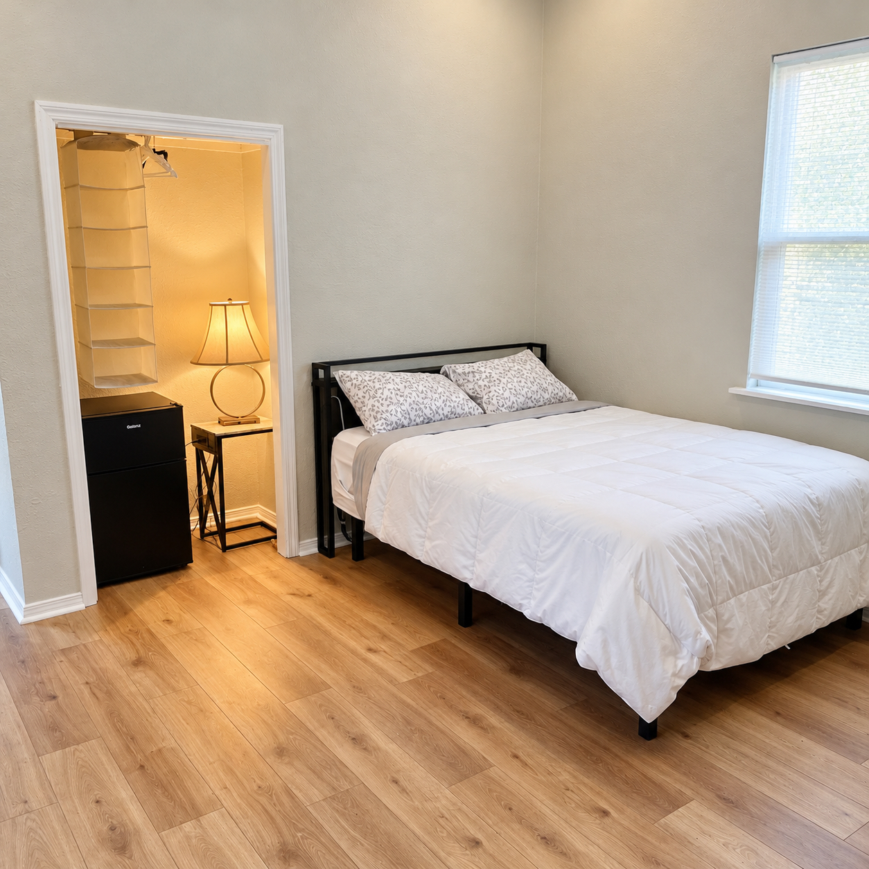 Private Furnished Suite | Separate Entrance & Bath | Westbank Algiers Point Area