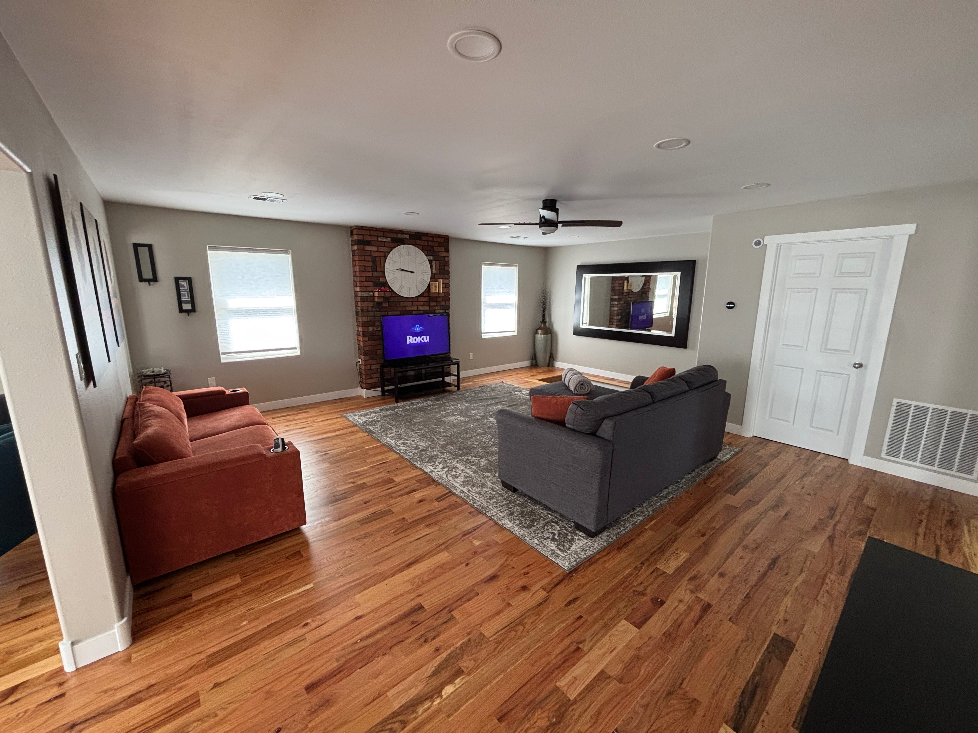 Cozy Cheyenne Home, 8 Min to VA & CRMC | Theater & Wi-Fi 7 - Photo 4