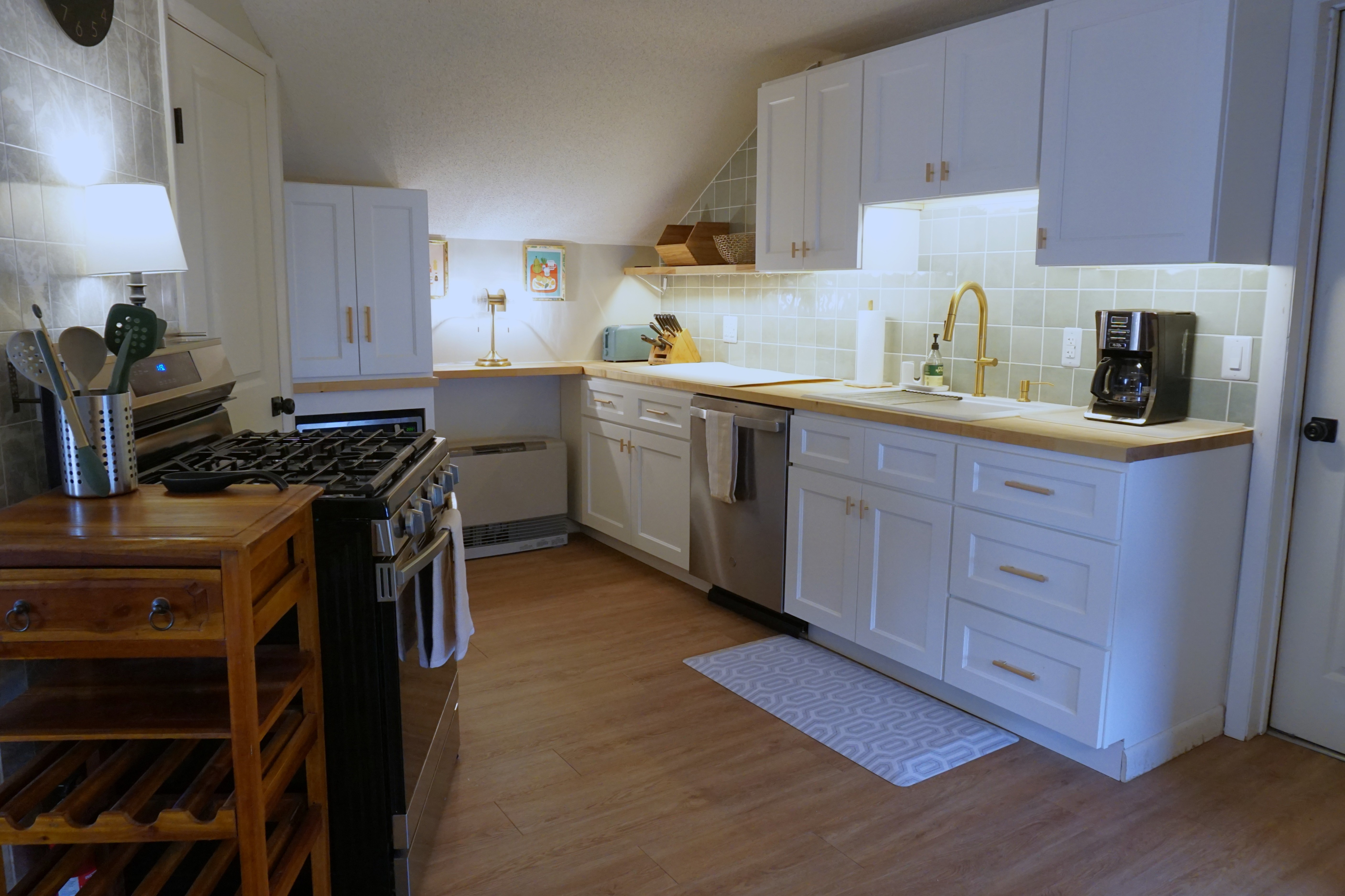 Sunny Art-Filled 1BR · Quiet Street - Photo 5