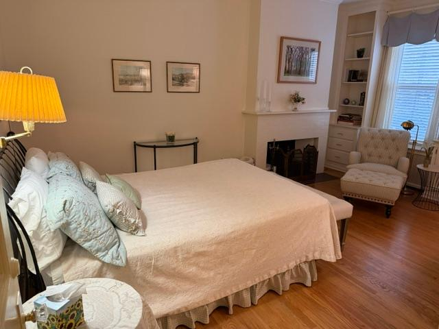 Spacious one bedroom first floor furnished unit off Park Avenue. - Photo 7