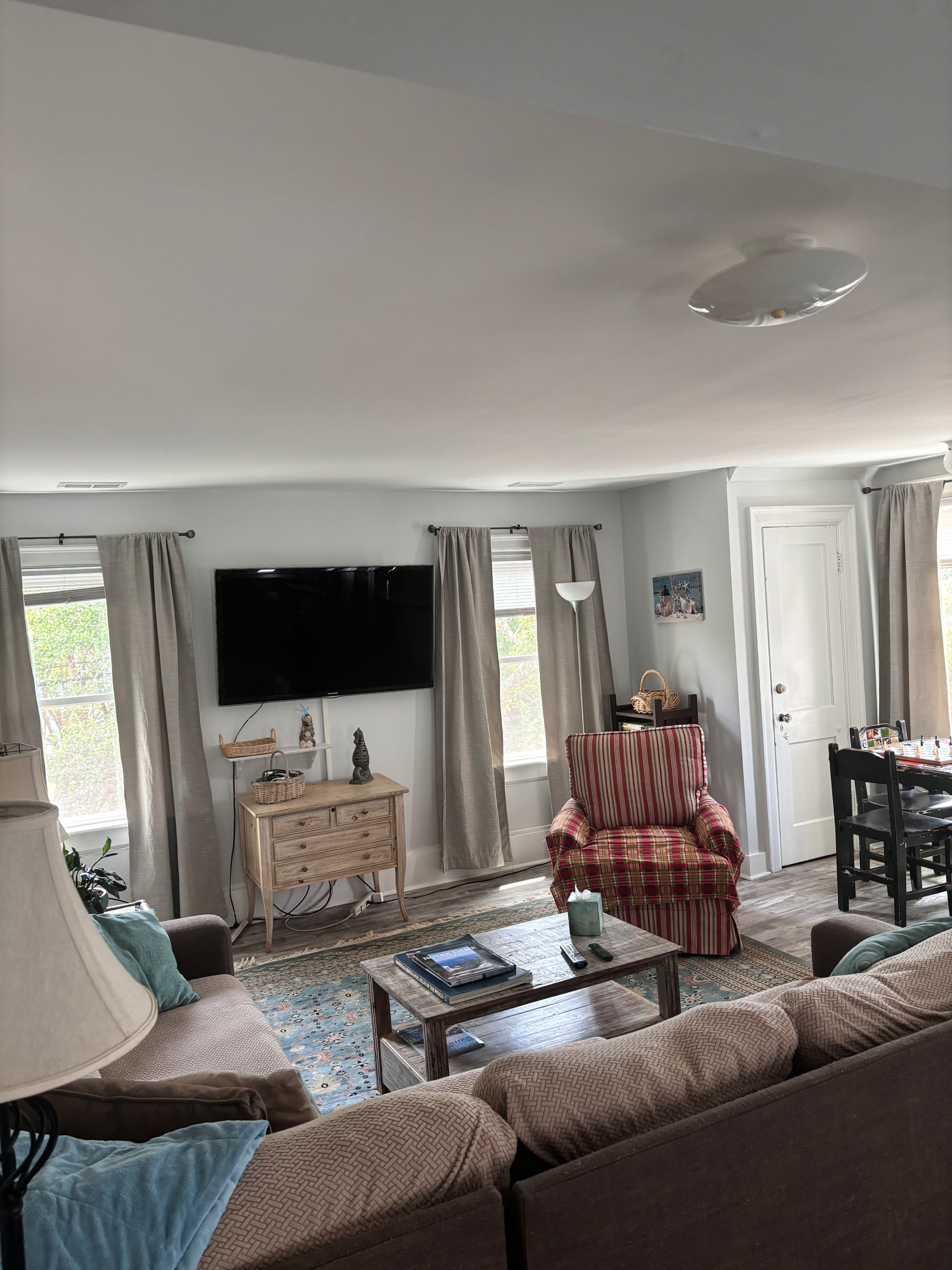Historic North End Oceanside Midterm Furnished Rental - Photo 3