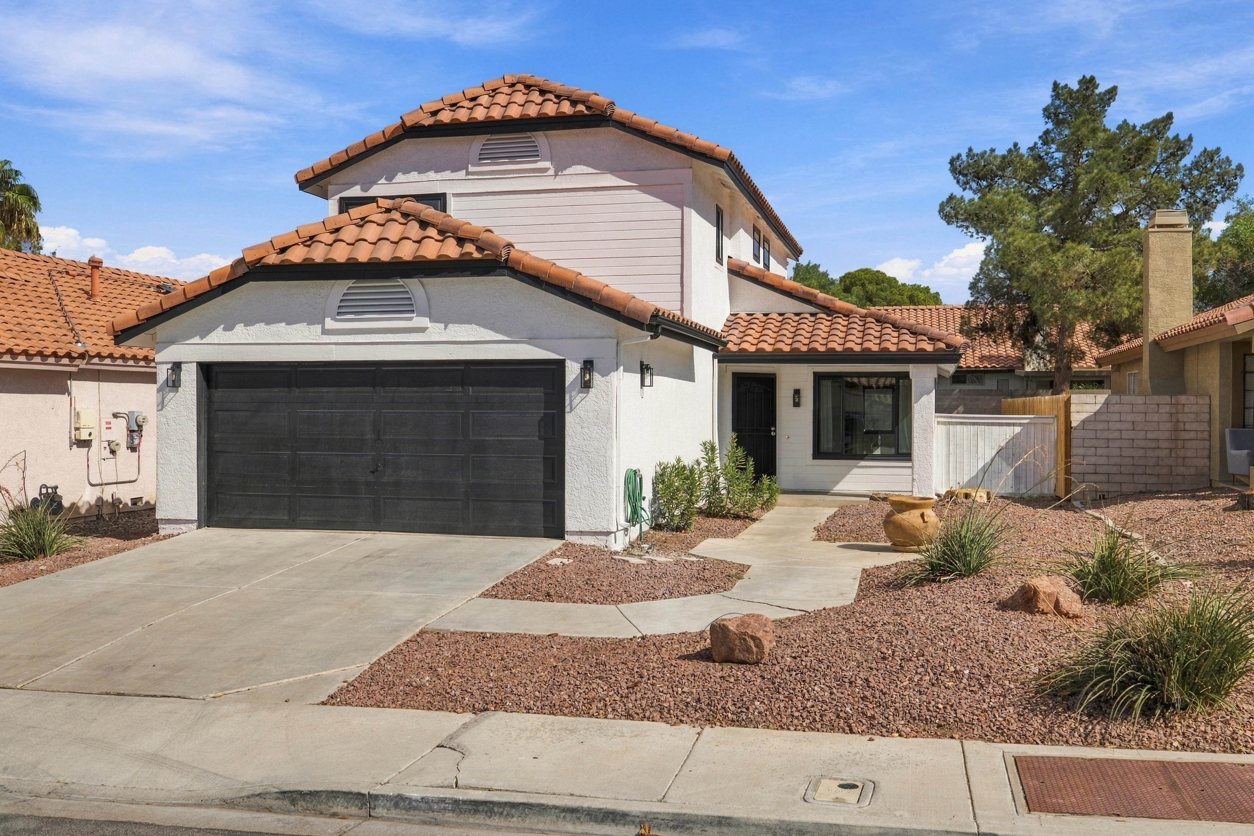 Stunning Renovated 3BR Henderson Home | 90+ Day Stays