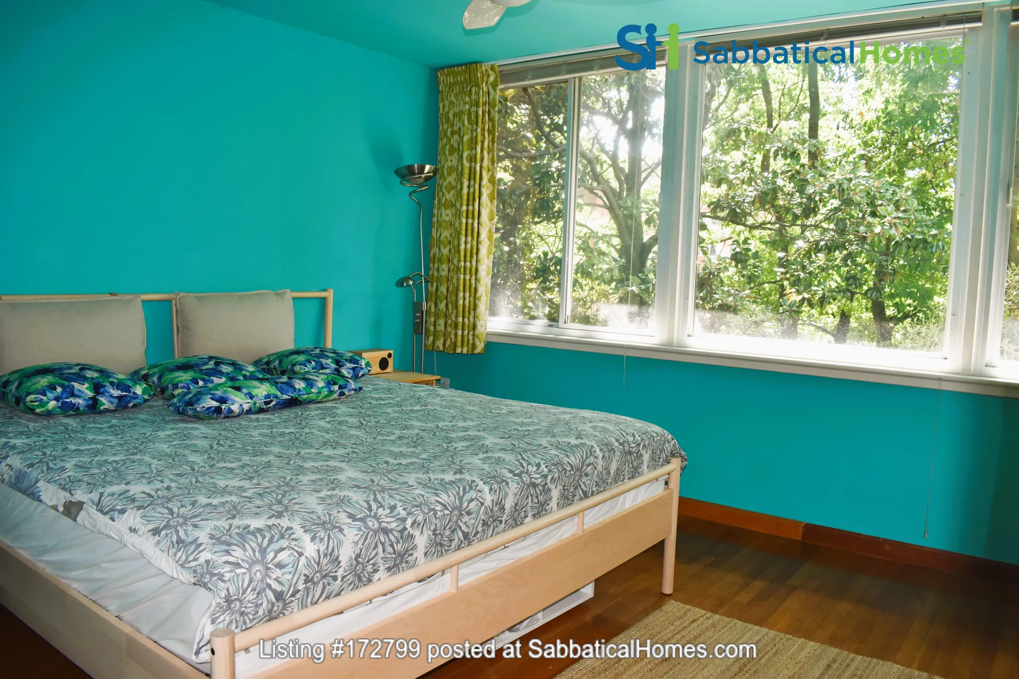 Sunny Two-Level 2BR in quiet Mount Pleasant/Adams Morgan - Parking, Jacuzzi & Huge Home Office - Photo 6