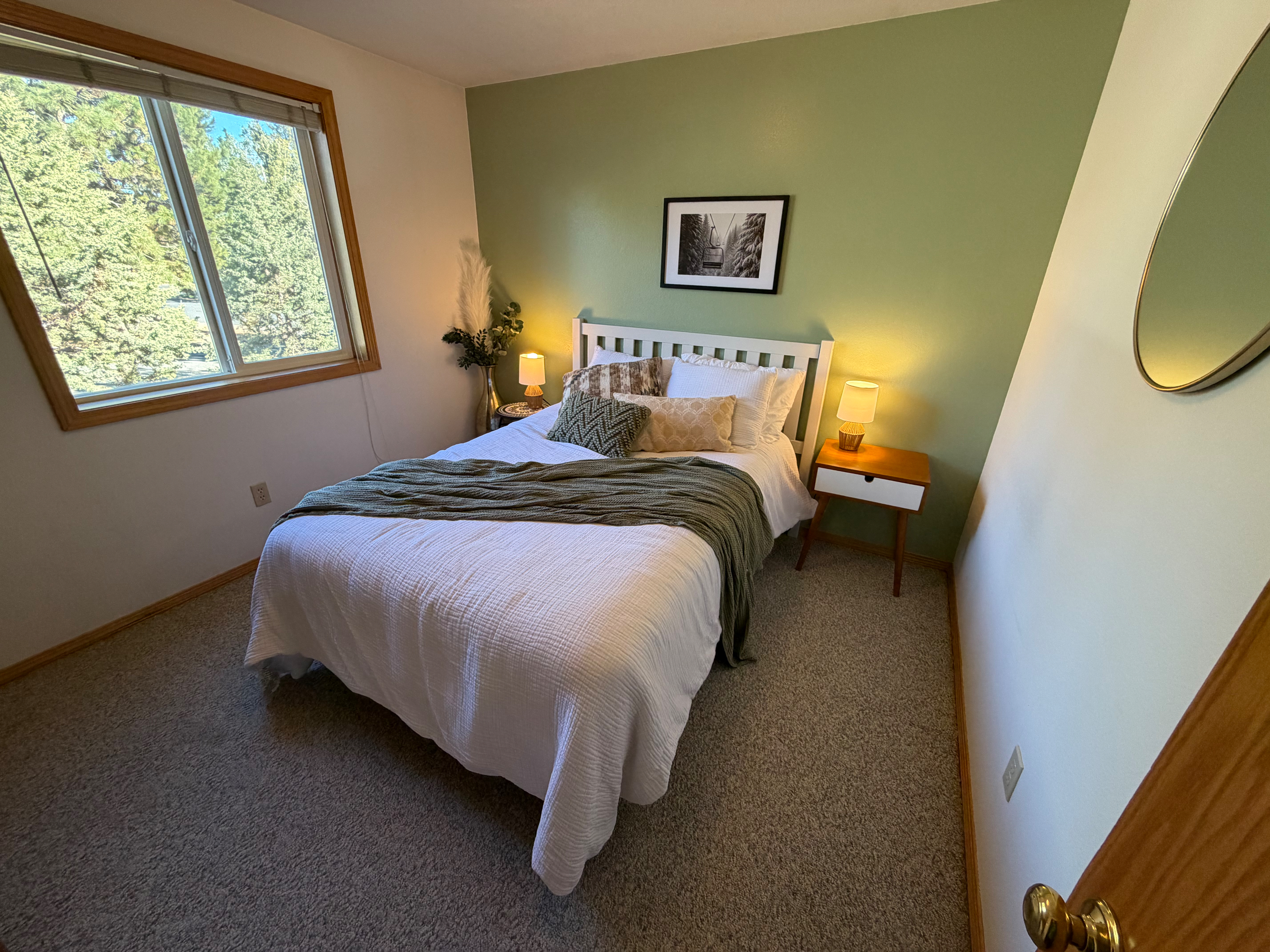 Cozy Suite w/ Private Bath in an Outdoorsy Bend Home - Close to Amenities and the Hospital - Photo 1