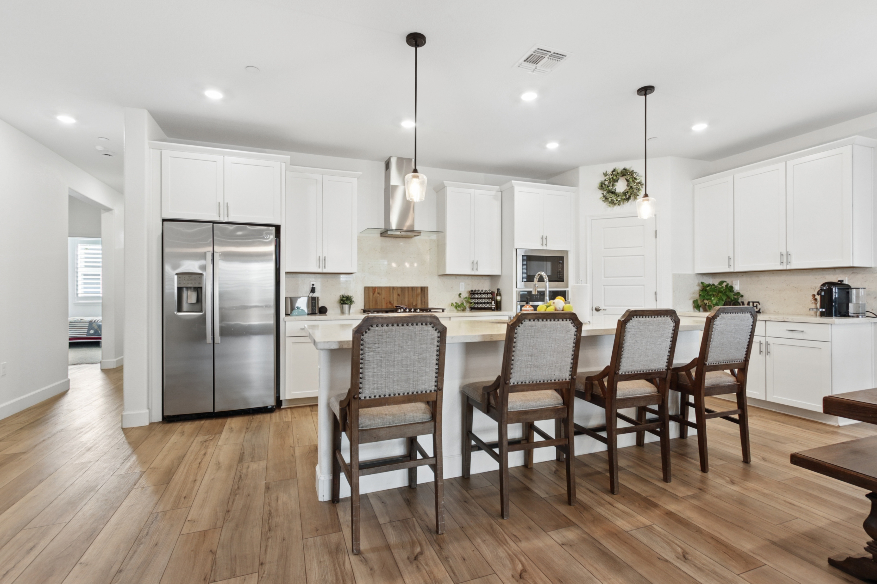 Beautiful 2024 Smart Home | 4BR/3BA | Solar, Spa & Gym | Near UC Davis - Photo 6