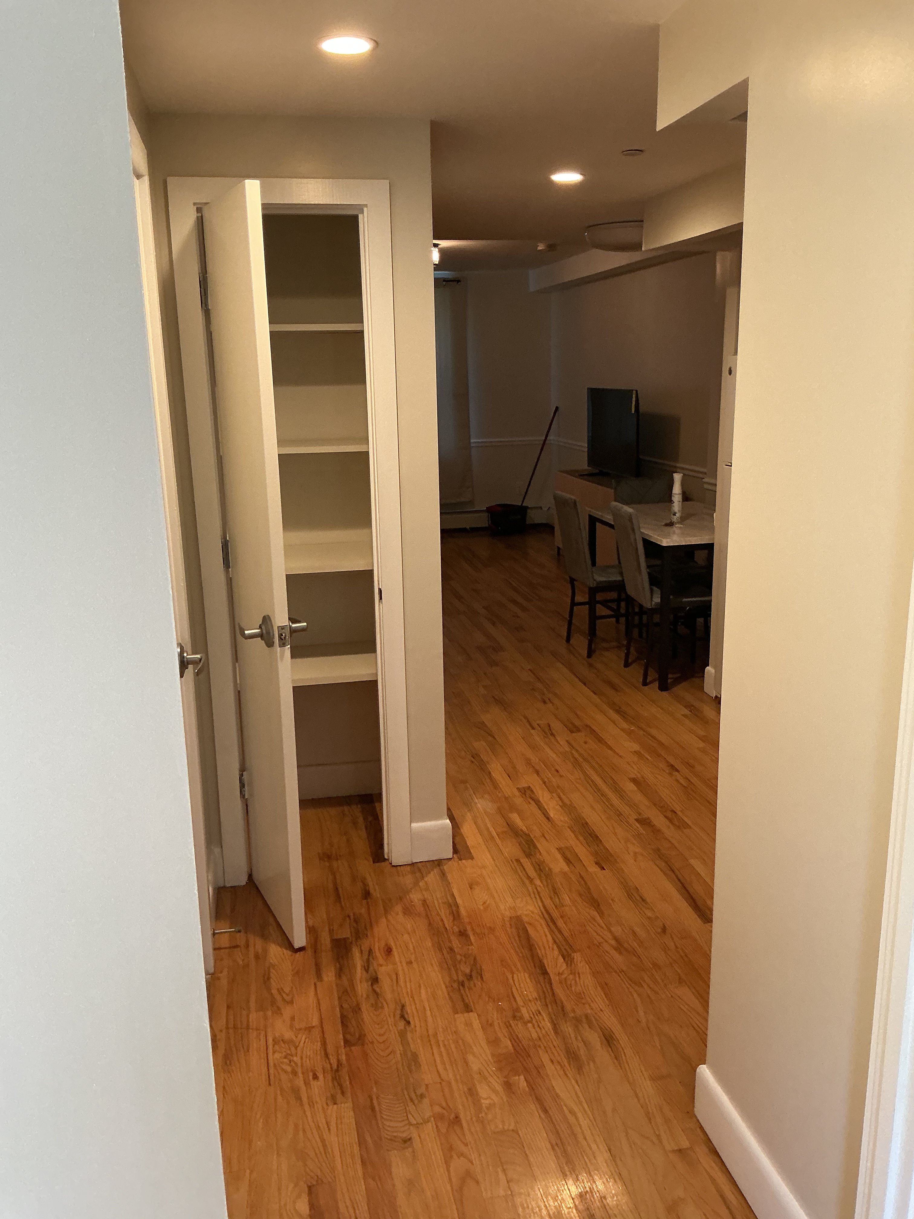 Comfortable One-Bedroom Living in Bed-Stuy with Furnished Essentials and Great Neighborhood Connecti - Photo 8