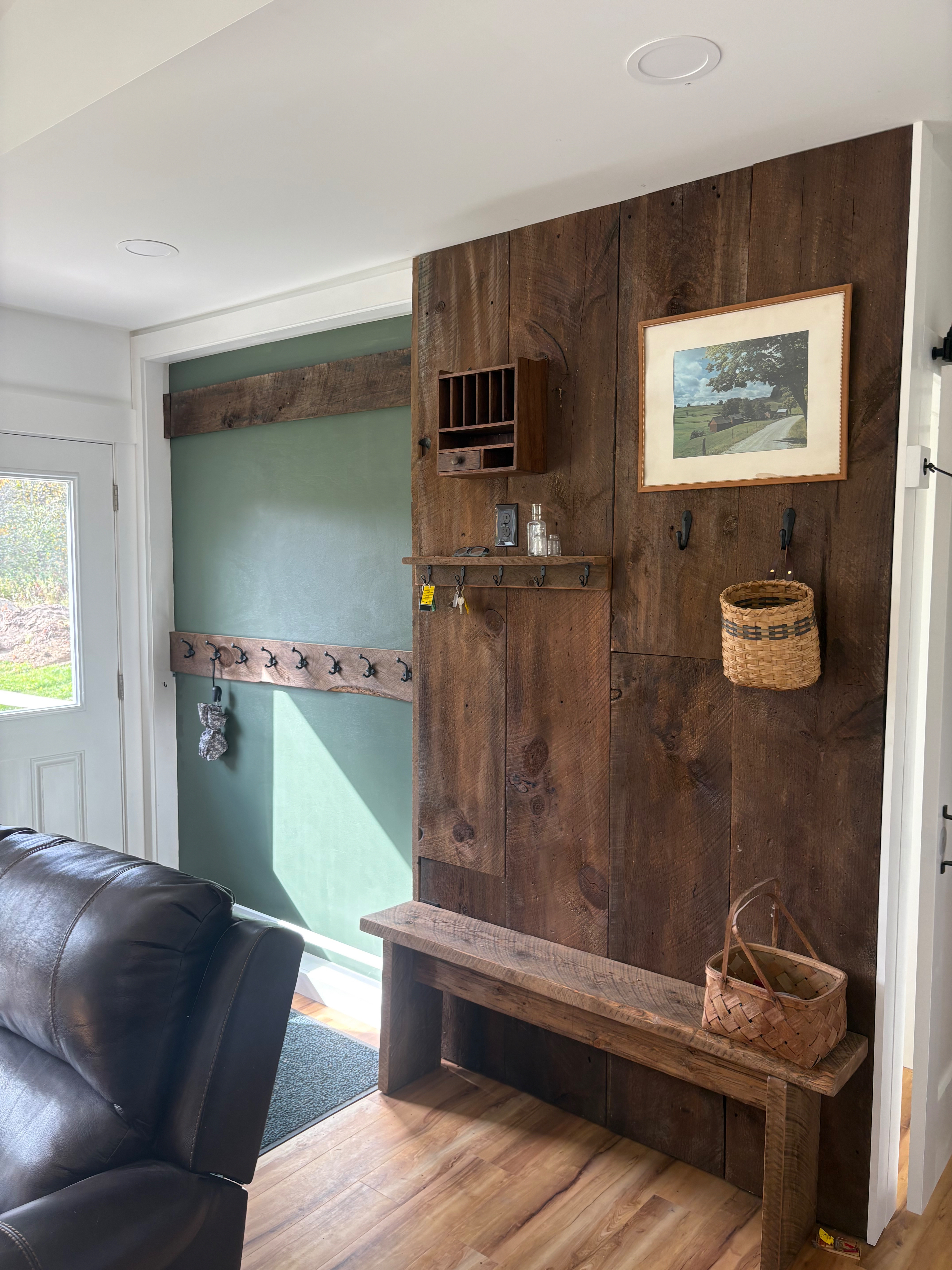 Bright and cozy newly constructed 2bdrm 2 bath home in rural setting - Photo 6
