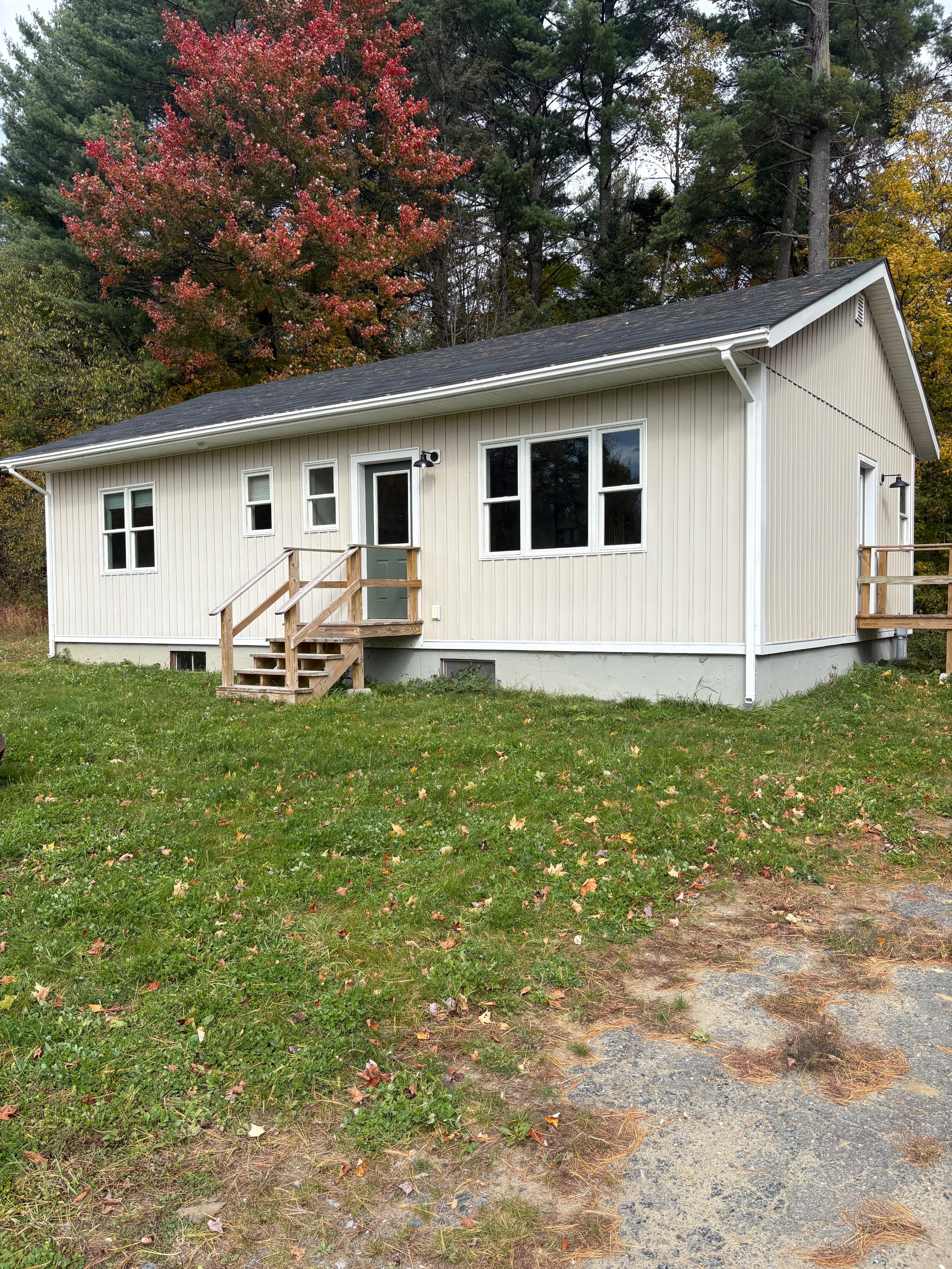 Bright and cozy newly constructed 2bdrm 2 bath home in rural setting - Photo 1