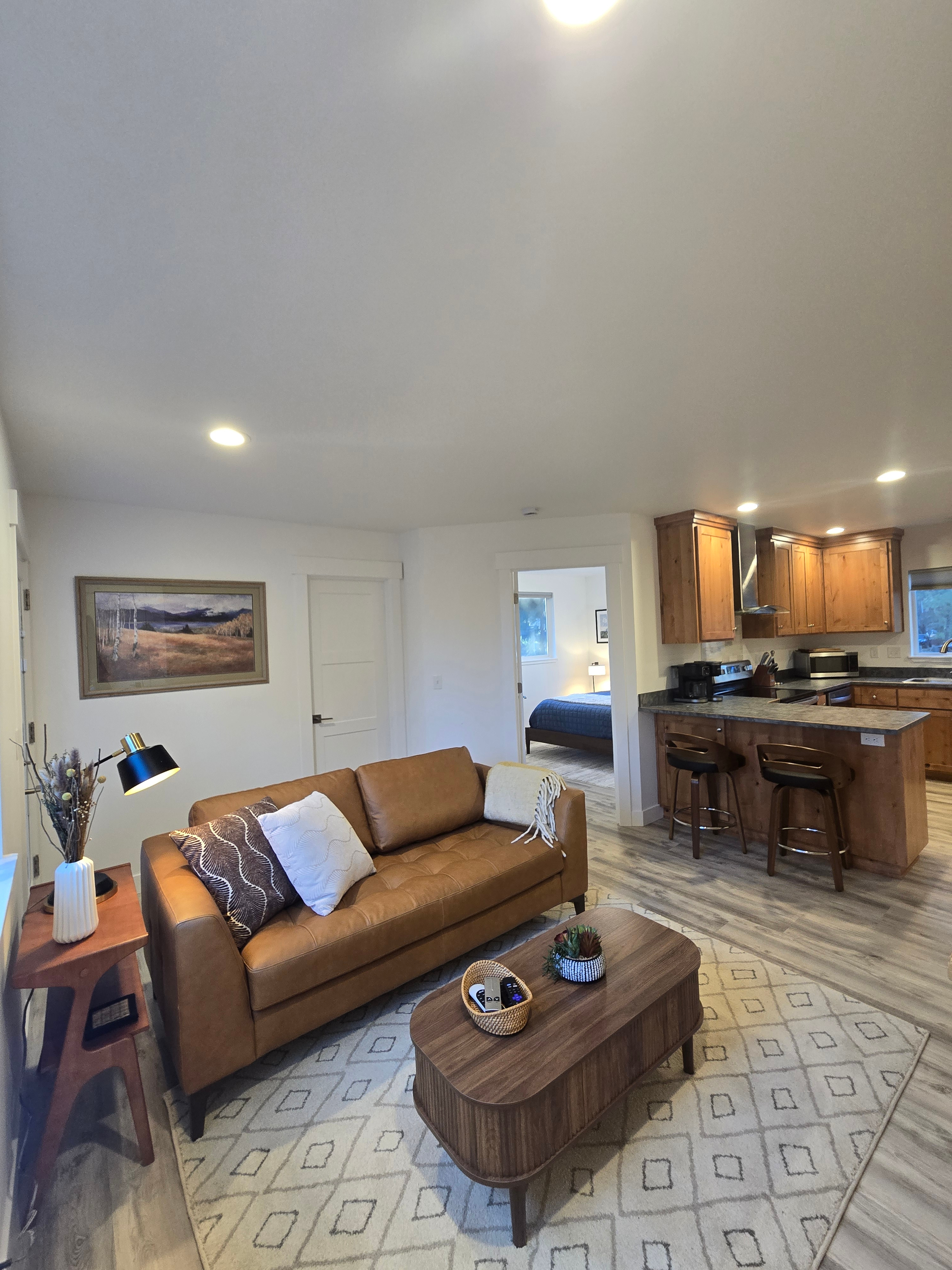Modern ADU With Garage - Photo 2