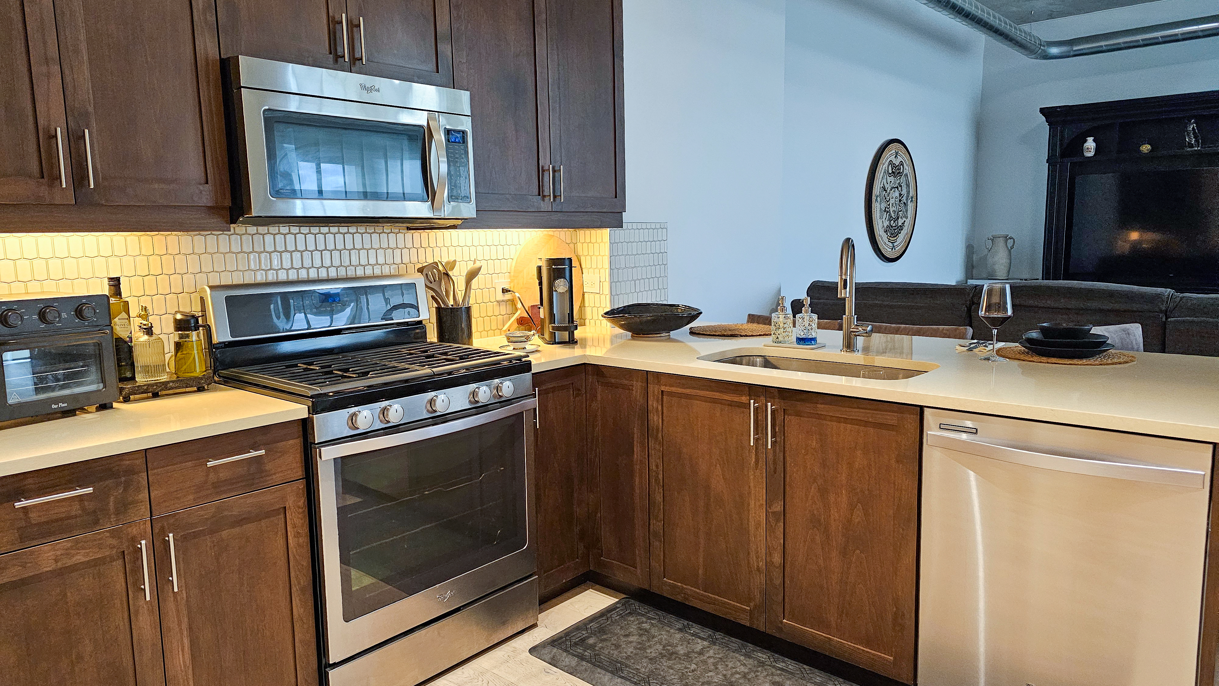 Luxury Furnished 1 Bd/1 Ba at Peloton West in Boulder, minutes from Foothills Hospital