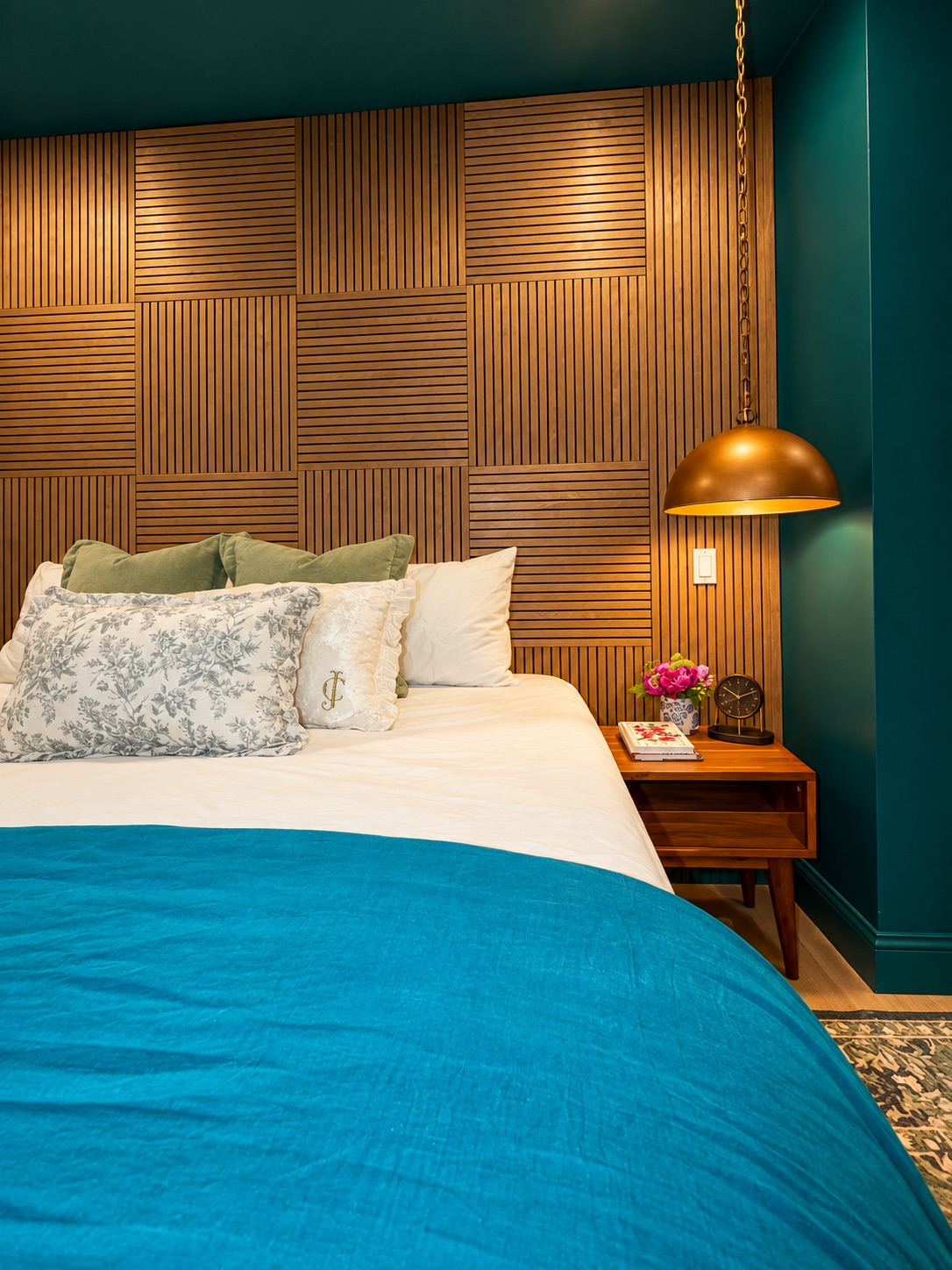 The Boutique on 11th A Tremont Retreat | 2BR  2 Full Baths  King Bed - Photo 11