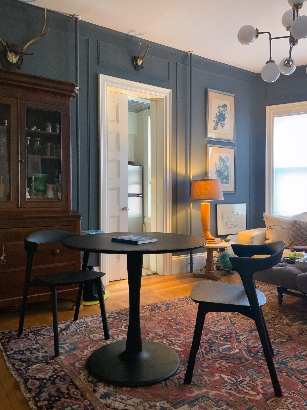 Downtown Designer Digs - Photo 4
