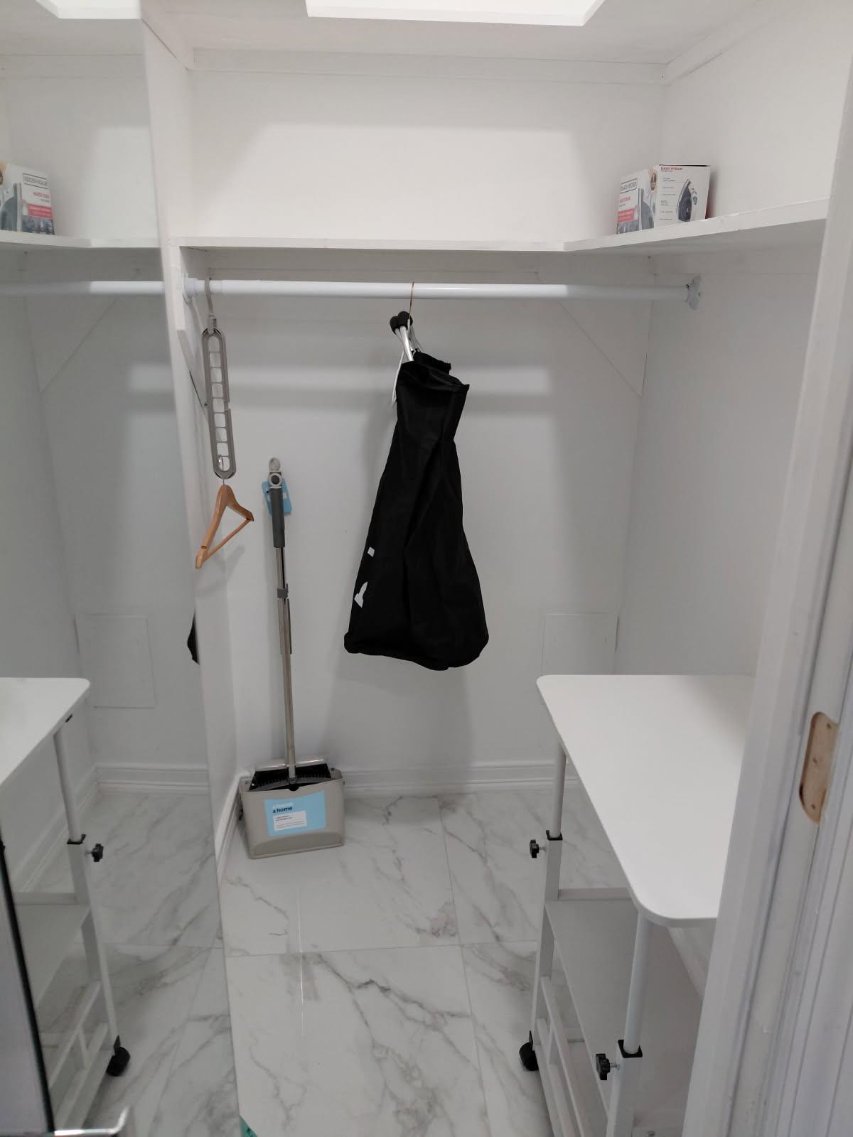 Private East New York Queen Suite Near Public Transit and Gateway Center Mall - Photo 5