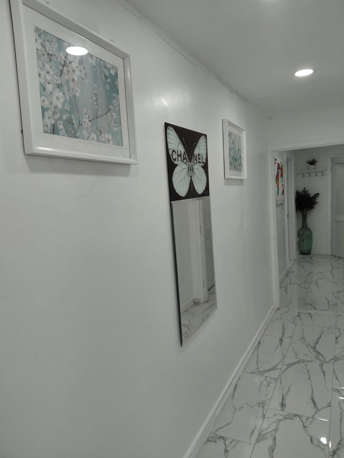 Private East New York Queen Suite Near Public Transit and Gateway Center Mall - Photo 9