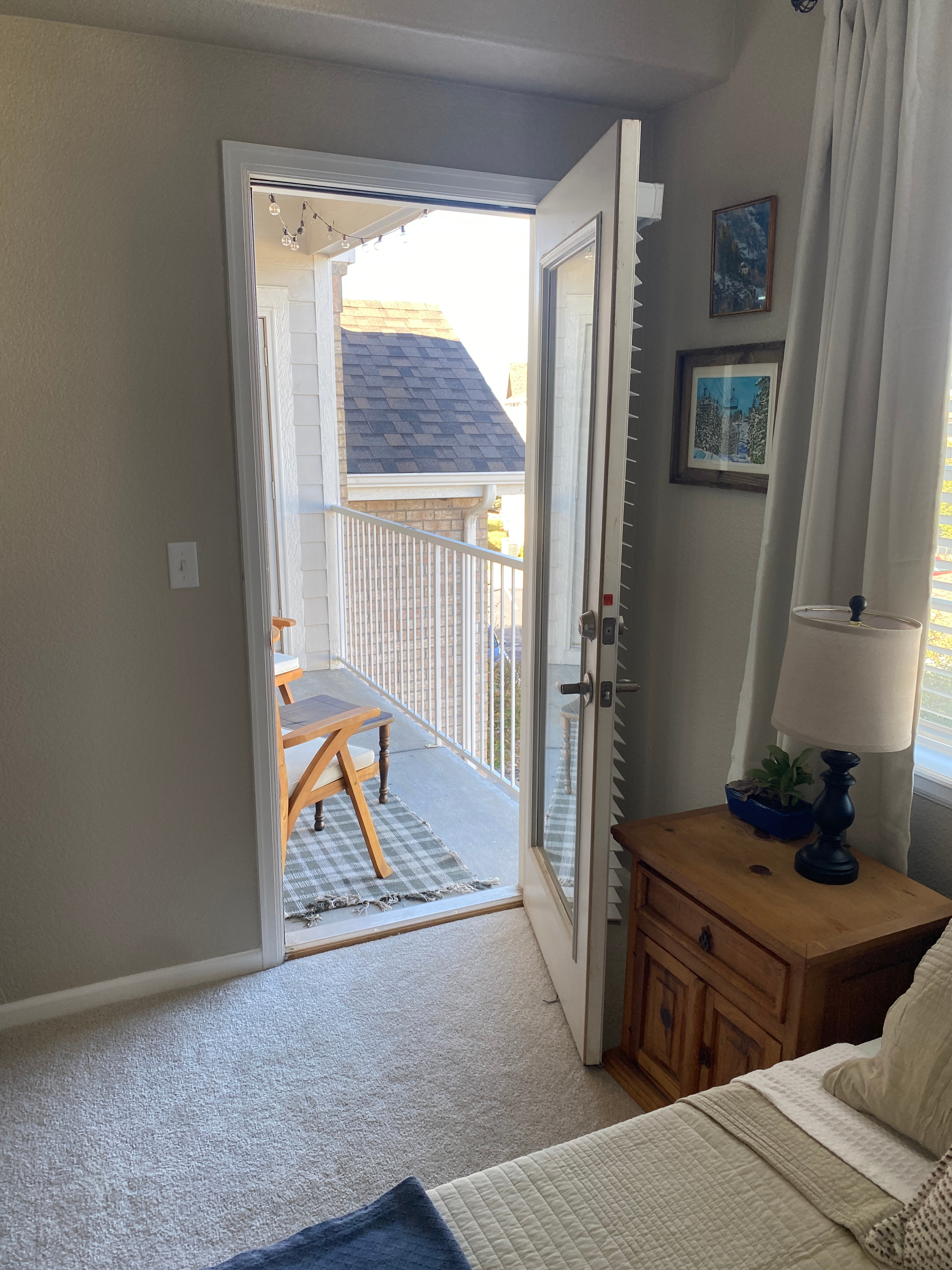 Private Room + Bath, 4 Min to Centennial Hospital, Dogs OK - Photo 3