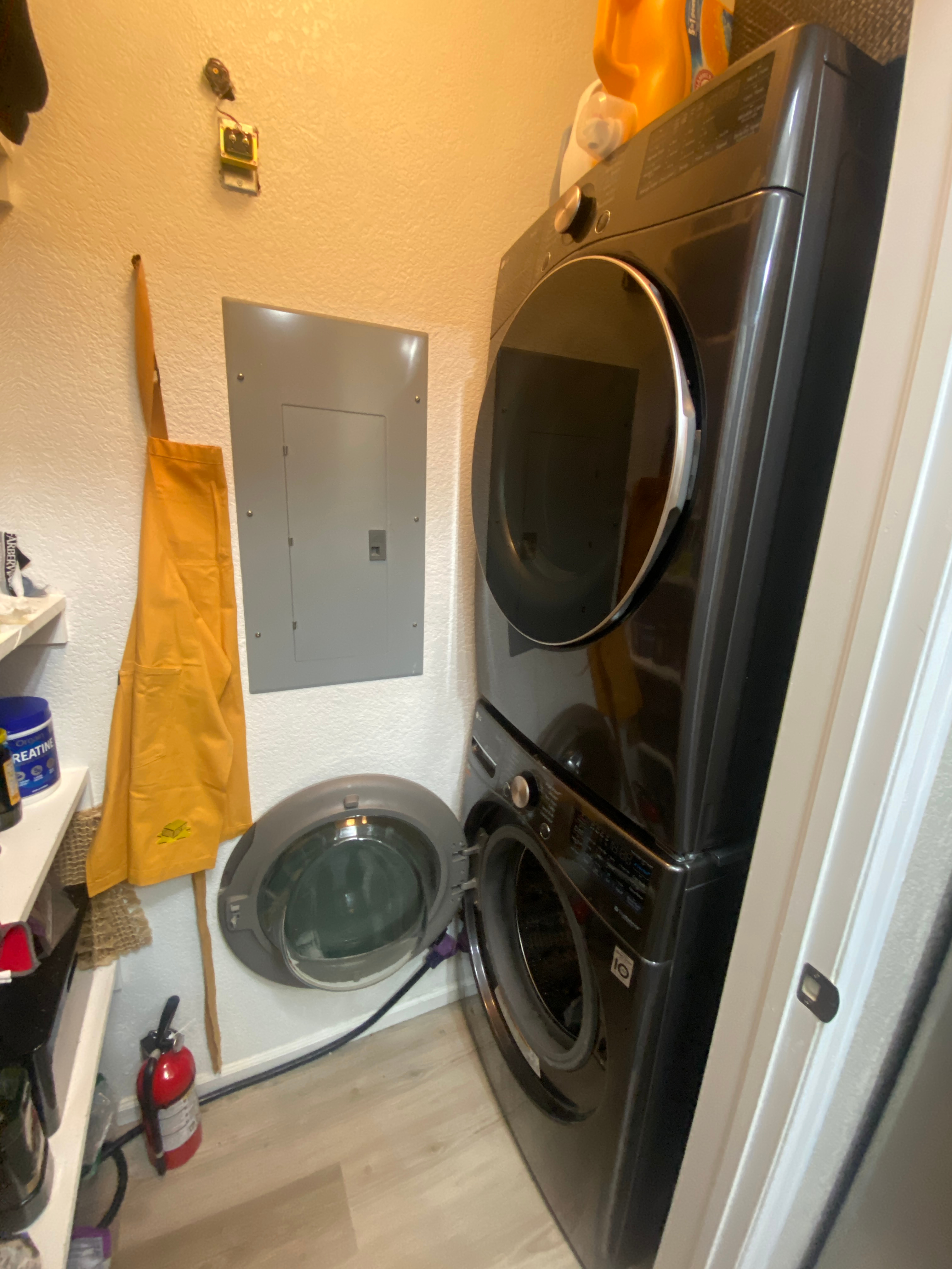 Private Room + Bath, 4 Min to Centennial Hospital, Dogs OK - Photo 8