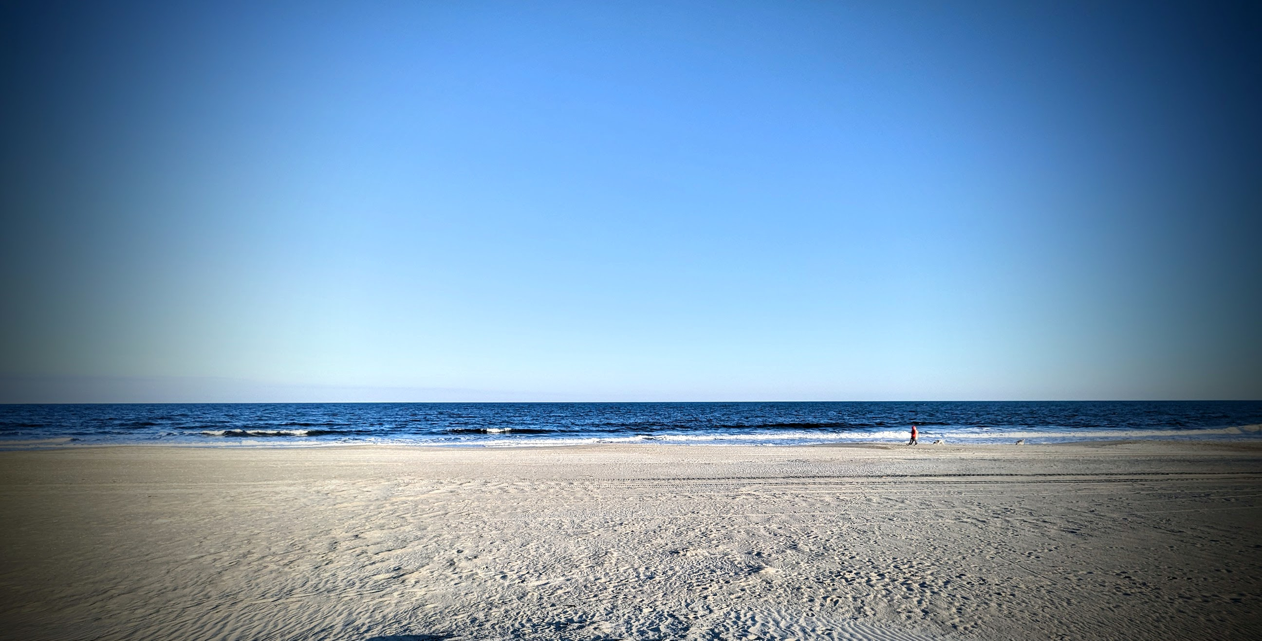 Coastal Getaway Near the Marina, Boardwalk, & Beach Access - Spacious 2BR/2BA Beach Retreat - Photo 11