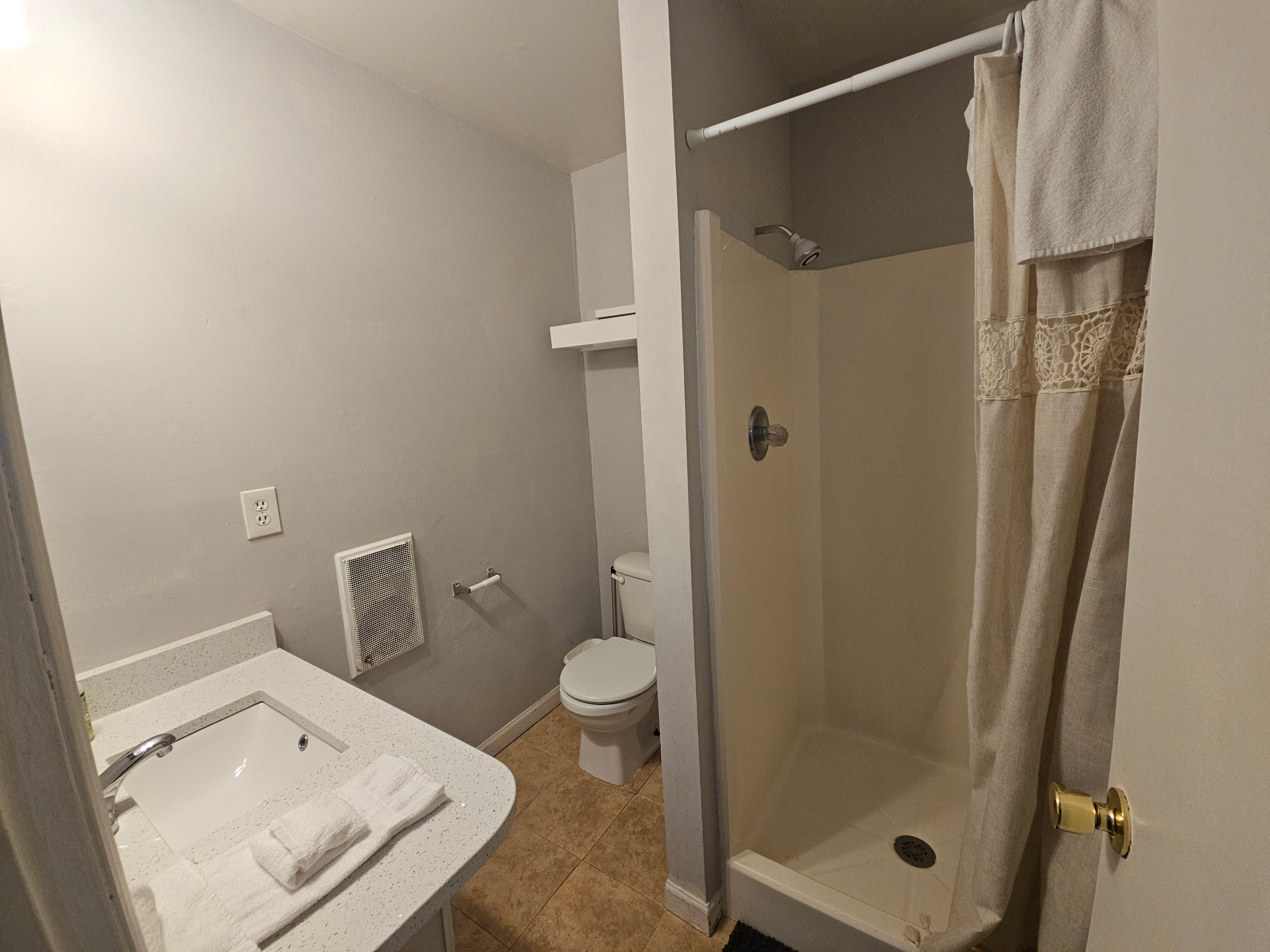 Coastal Getaway Near the Marina, Boardwalk, & Beach Access - Spacious 2BR/2BA Beach Retreat - Photo 8