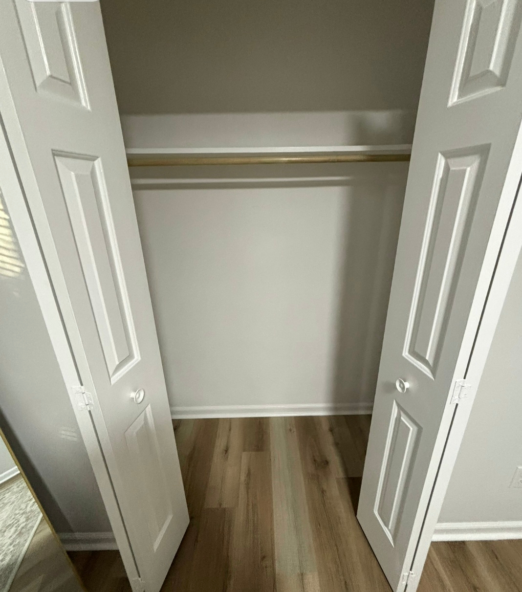 SHORT TERM RENTAL AVAILABLE-GREAT LOCATION - QUIET AREA- VERY CLEAN & REASONABLY-PRICED - Photo 9