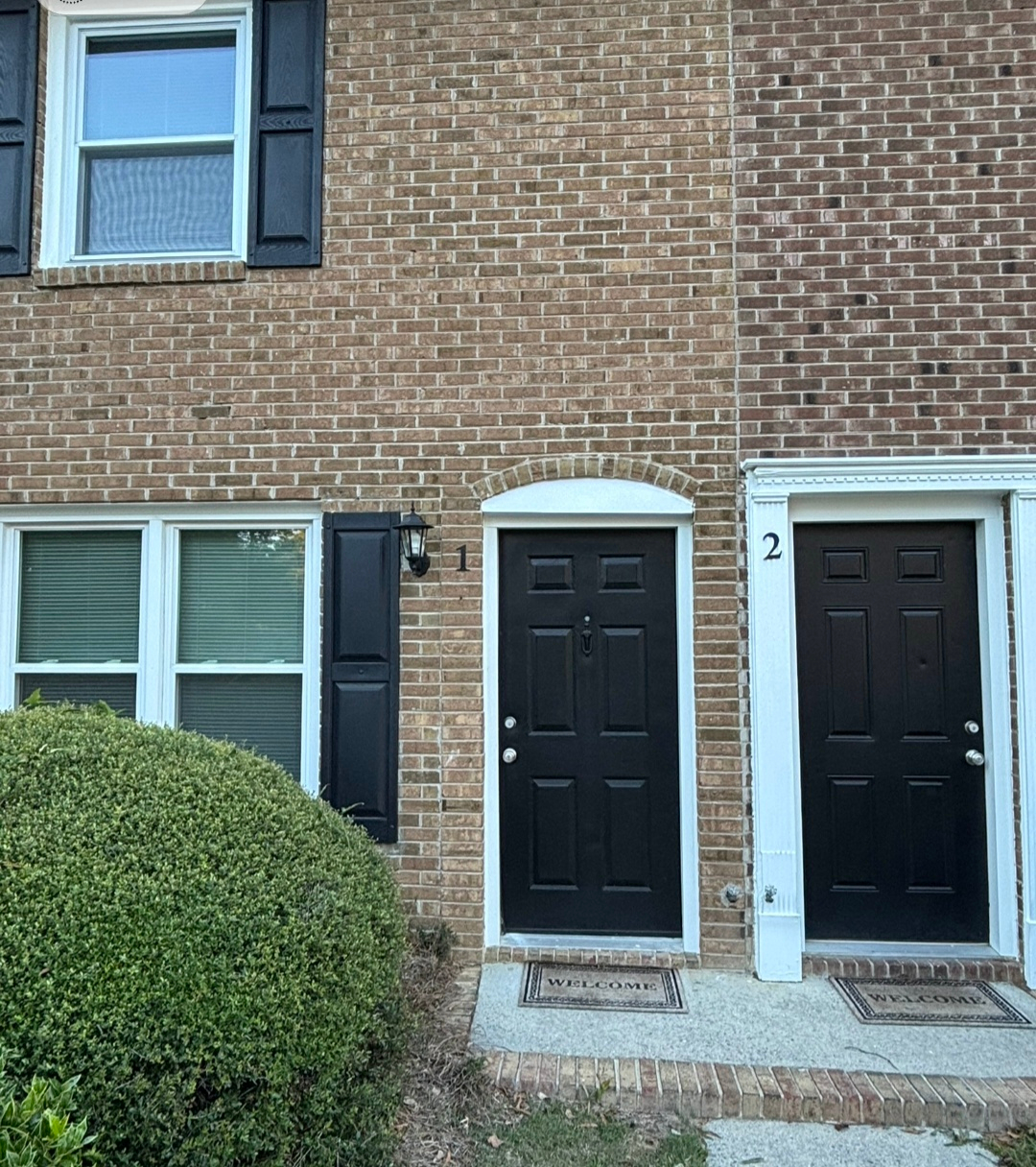 SHORT TERM RENTAL AVAILABLE-GREAT LOCATION - QUIET AREA- VERY CLEAN & REASONABLY-PRICED