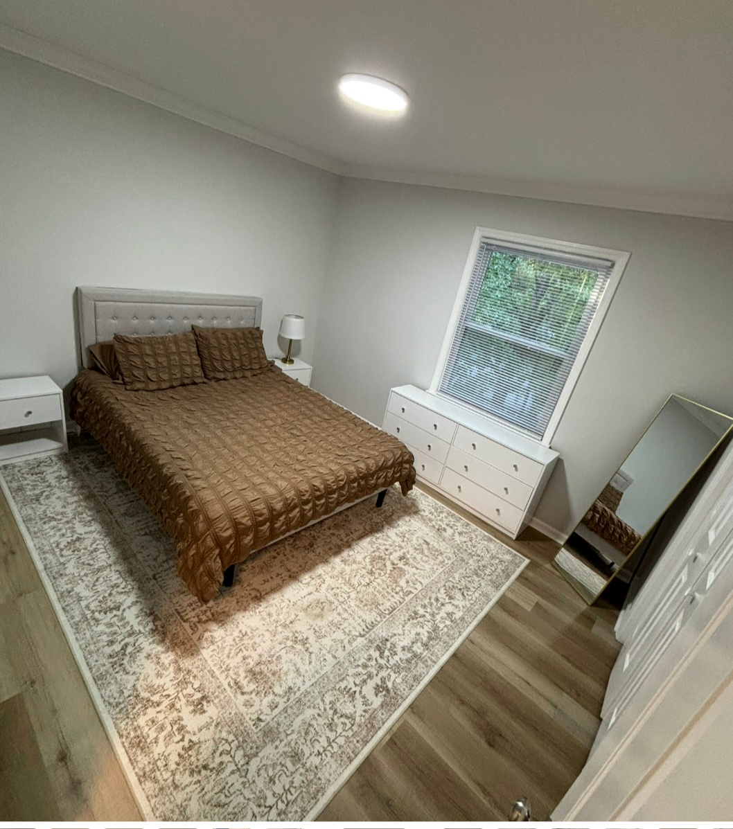 SHORT TERM RENTAL AVAILABLE-GREAT LOCATION - QUIET AREA- VERY CLEAN & REASONABLY-PRICED - Photo 8