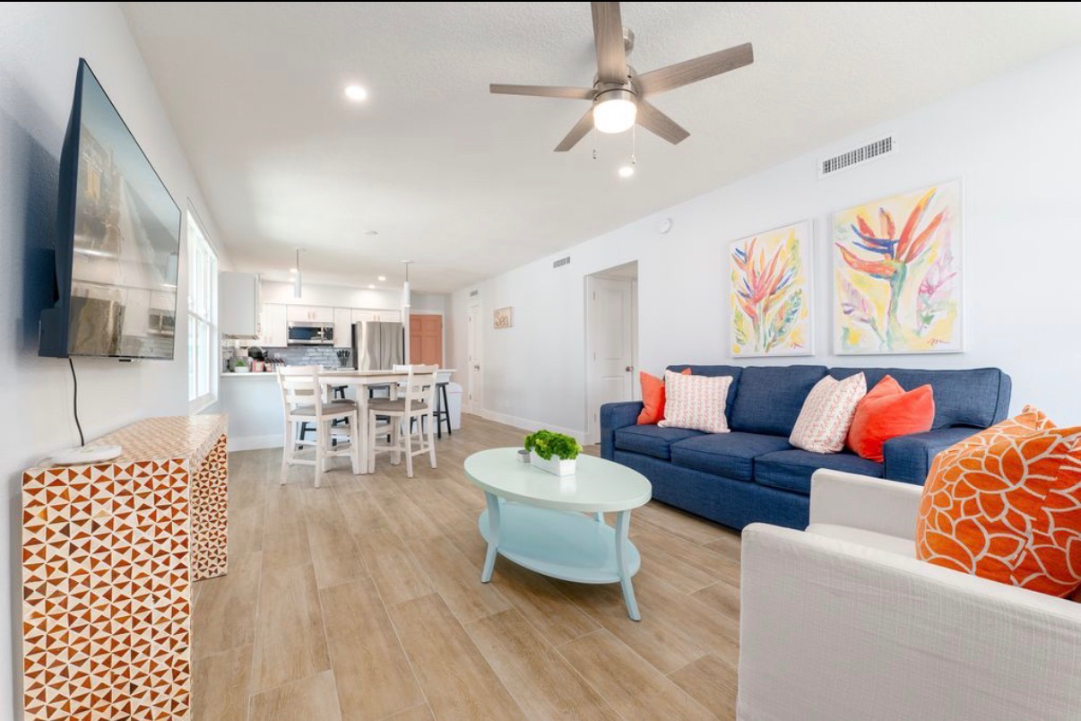 Furnished 2BR/2BA Upstairs Unit Steps from Neptune Beach - Photo 2
