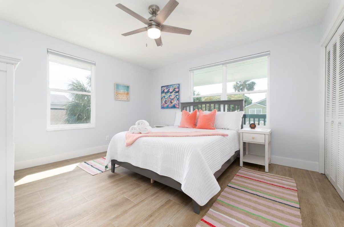 Furnished 2BR/2BA Upstairs Unit Steps from Neptune Beach - Photo 7