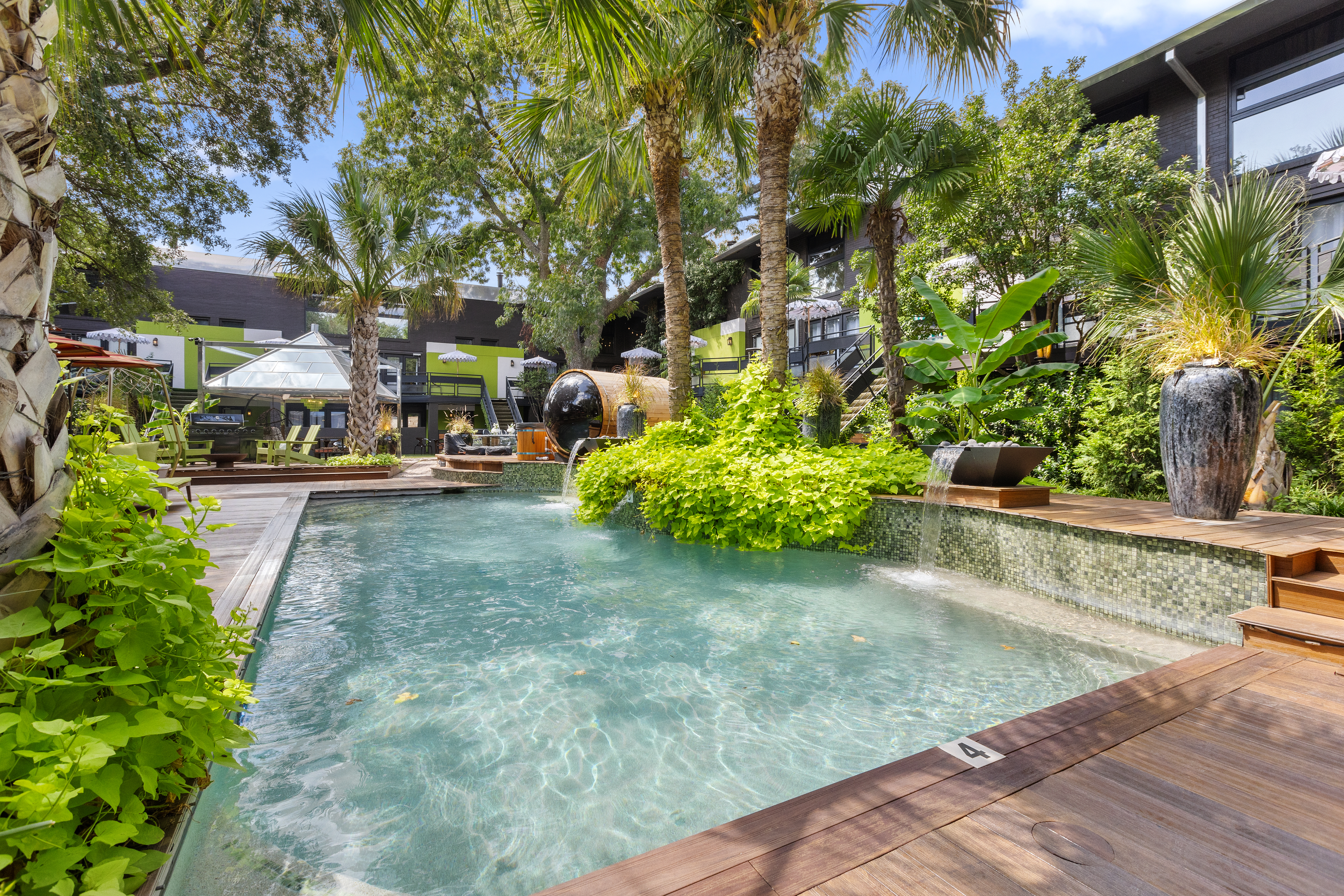 Lovely One-Bedroom with Private Patio - Photo 8