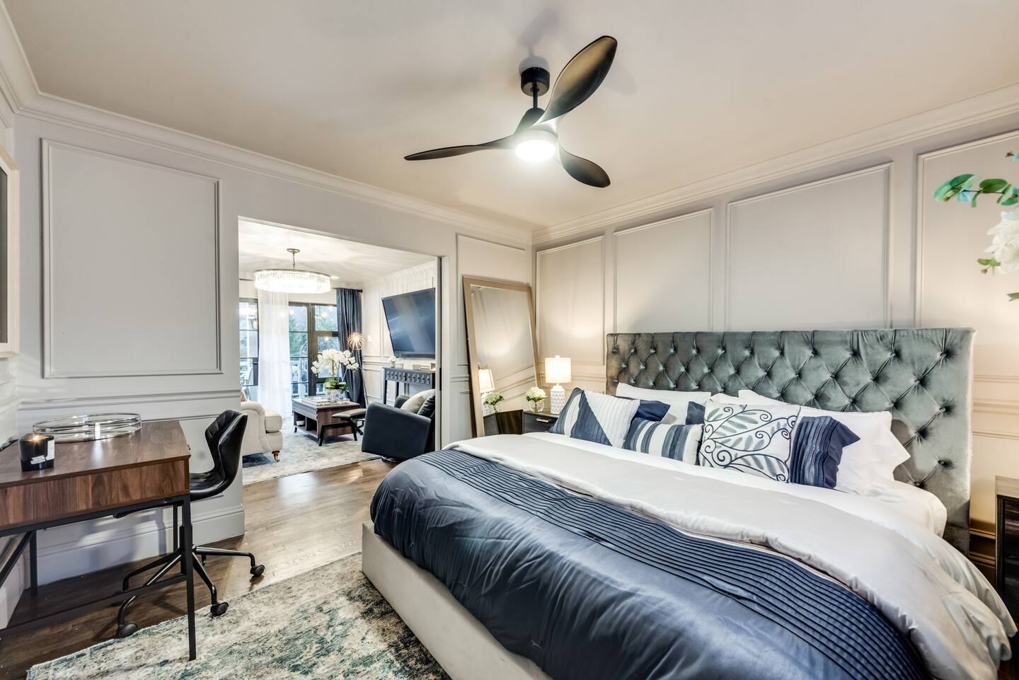 Lovely One-Bedroom with Private Patio - Photo 10