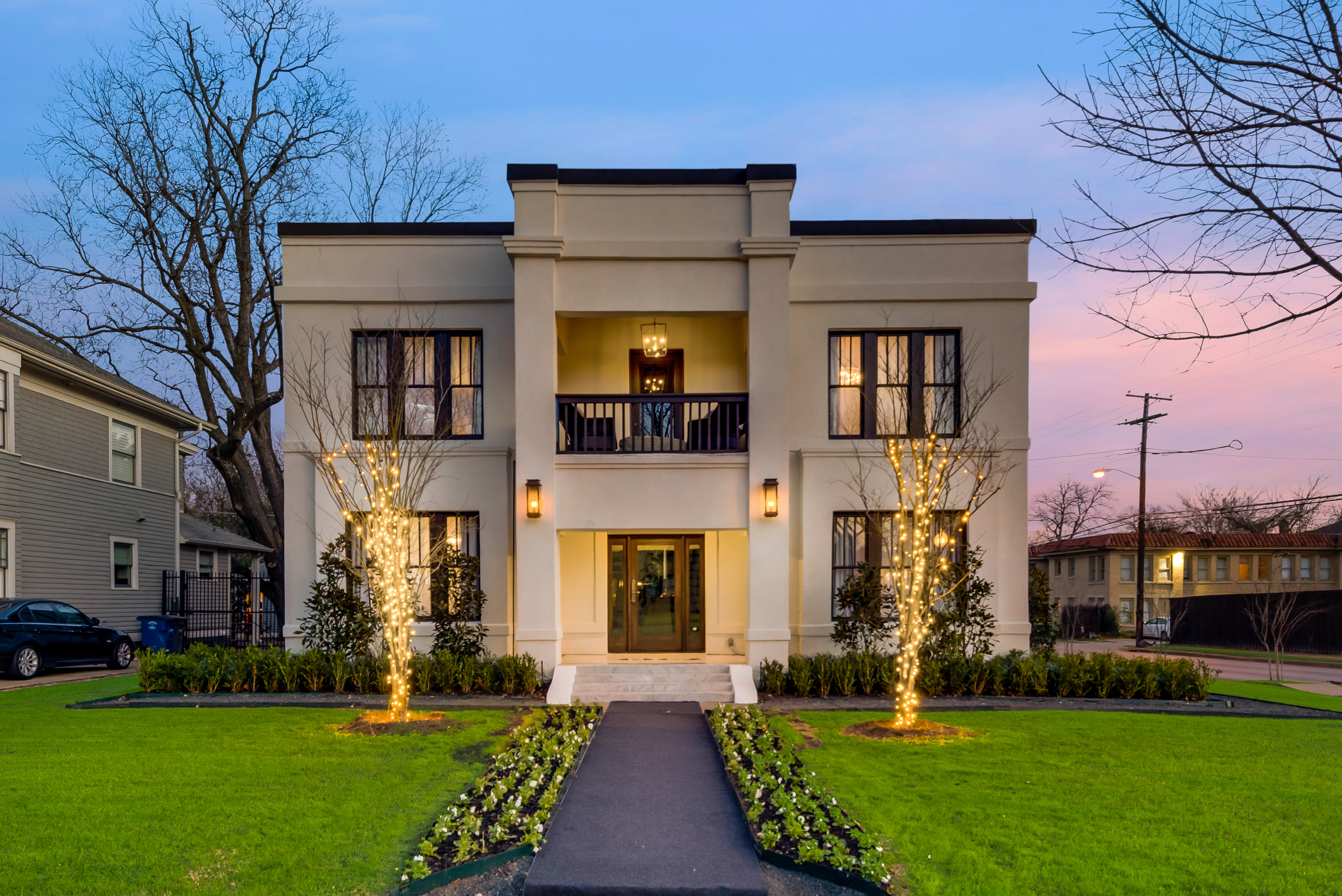Modern 2BR Haven | Relax & Recharge - Photo 9
