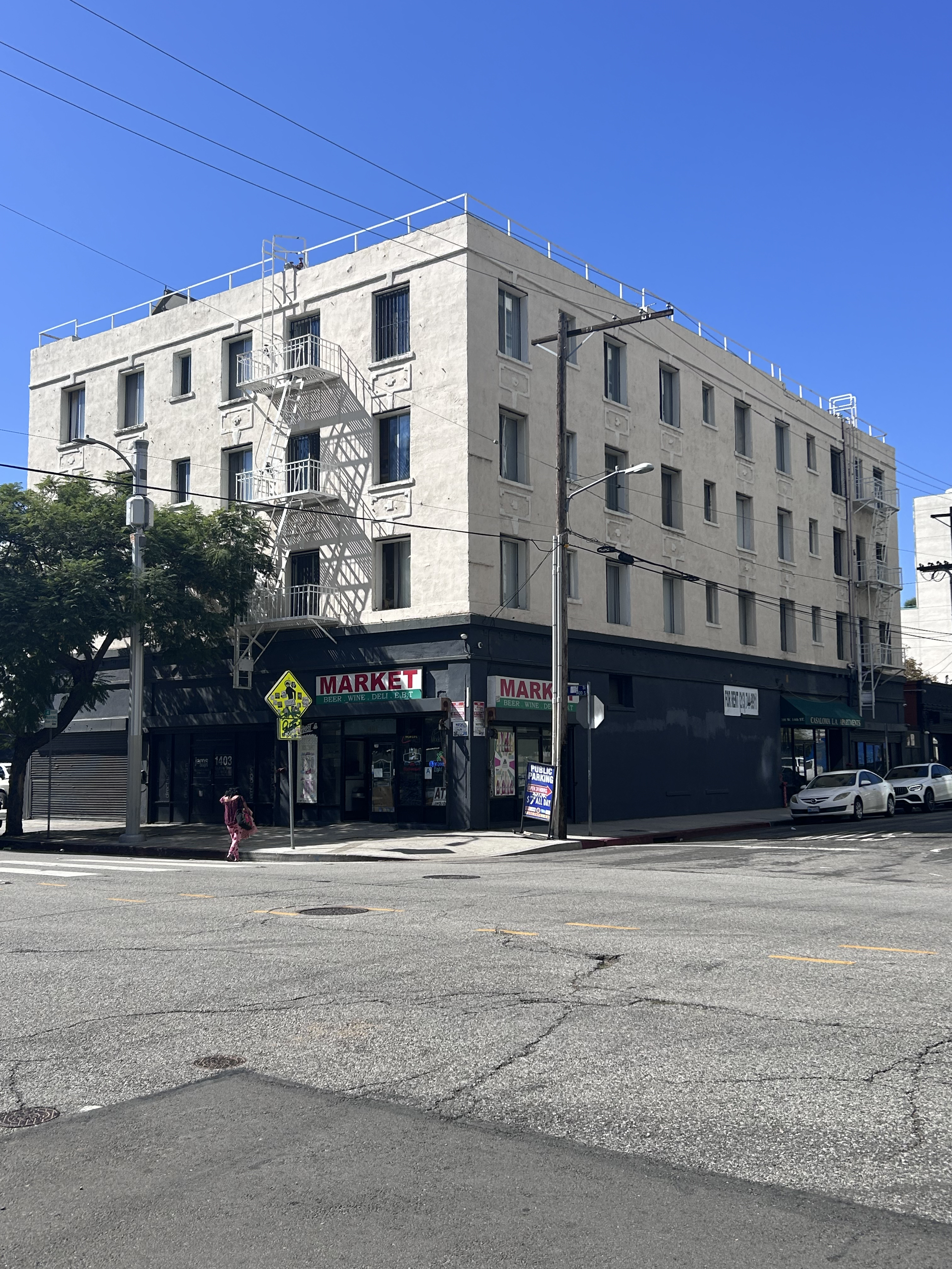 Charming Downtown Studio With Private Bath And Parking Options - Photo 6